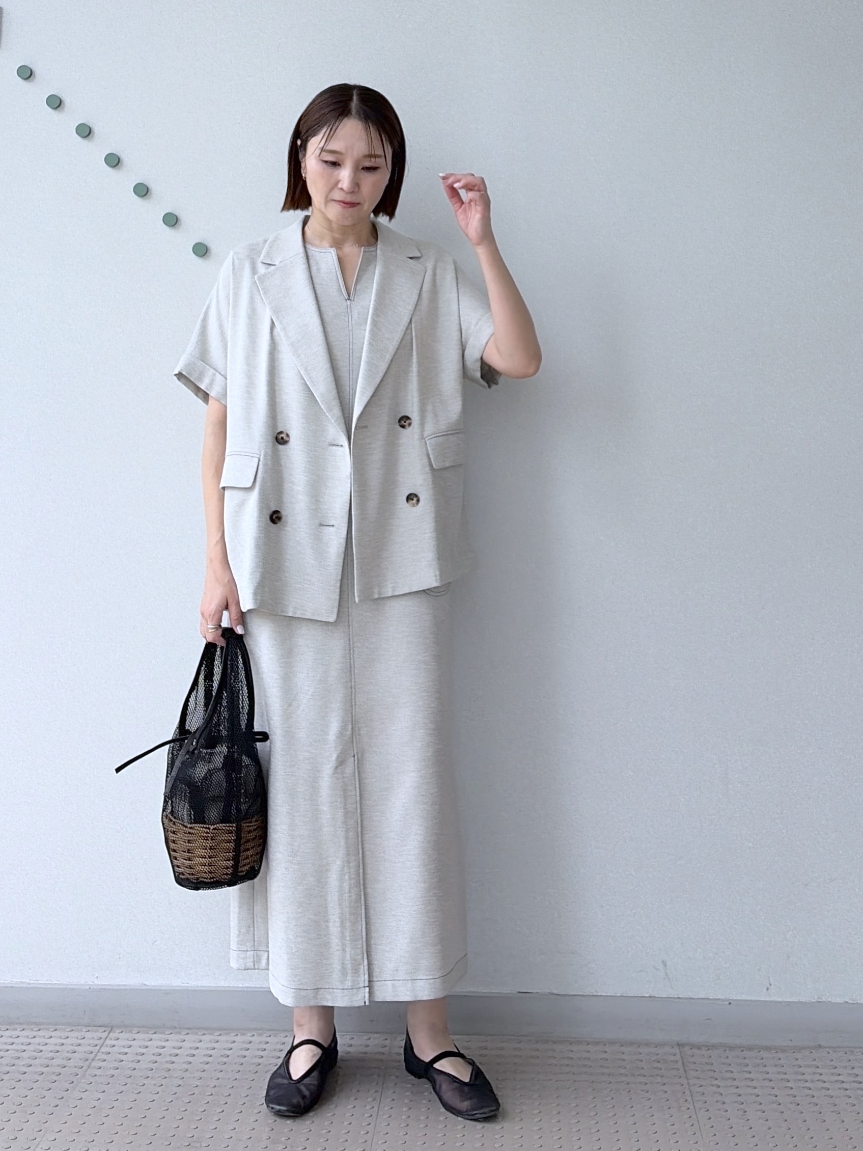 yoshikadoさんの「DRESSTERIOR｜【セットアップ可/UVカット/接触冷感/吸水速乾】ウォッシャブル リネンライクドルマンジャケット」を使ったコーディネート