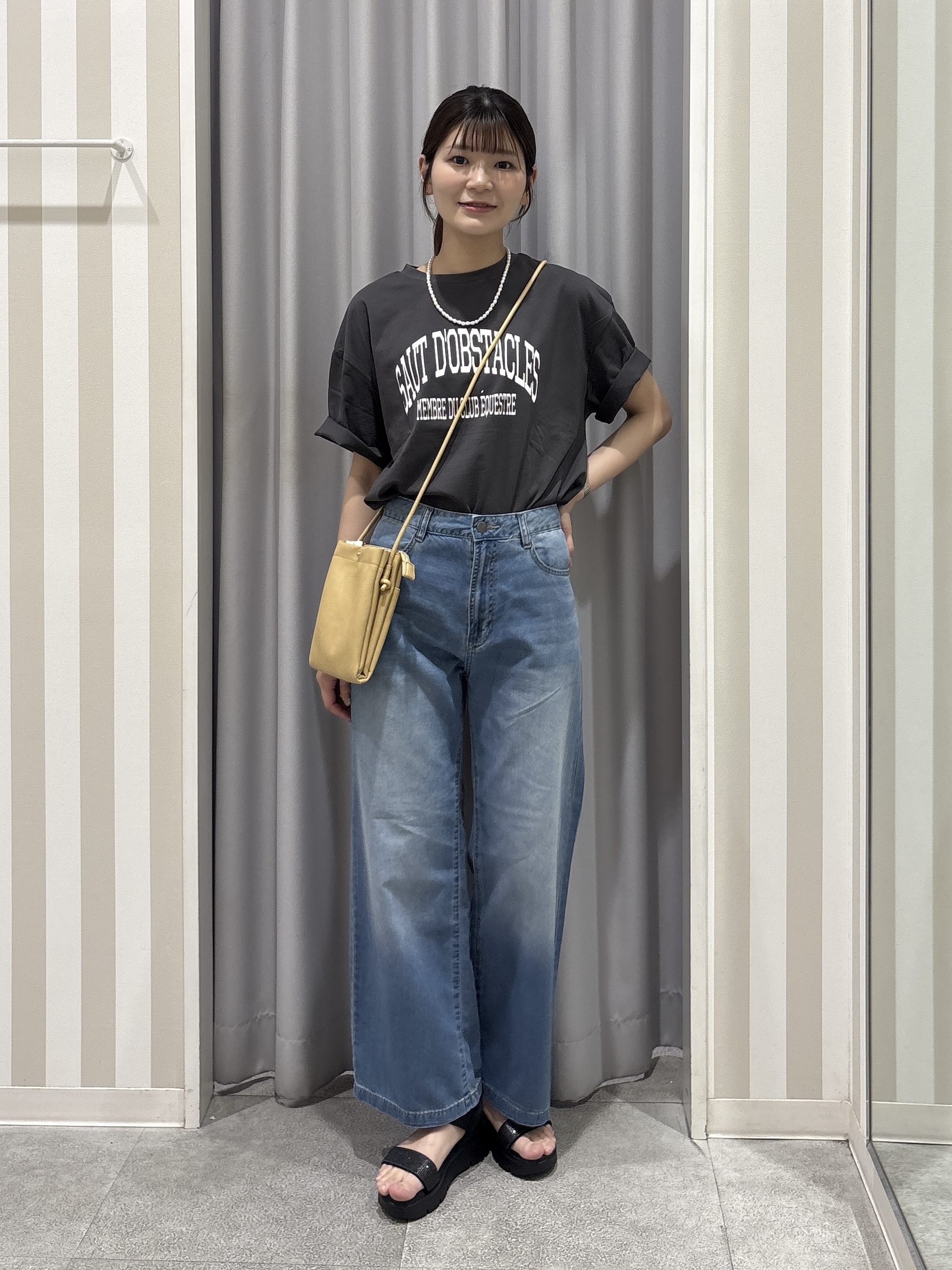 Rikaさんの「SHOO･LA･RUE｜【体型カバー】ふんわり質感 やわらかこなれシアーシャツ」を使ったコーディネート