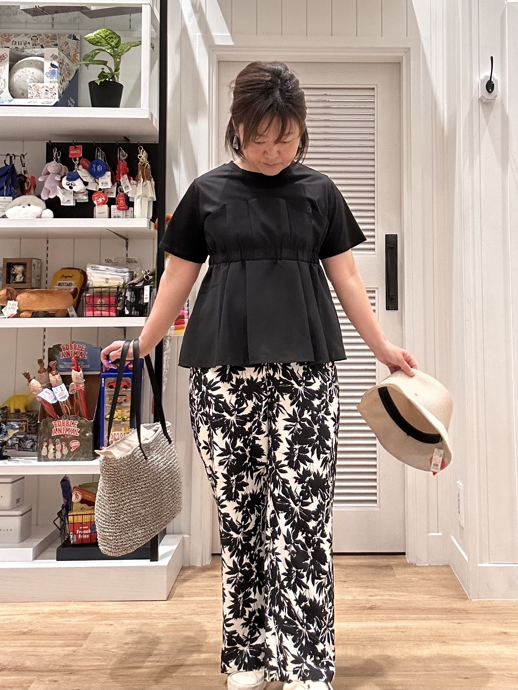 Aiさんの「Dessin｜【洗える】ボタニカル柄リラクシーパンツ」を使ったコーディネート