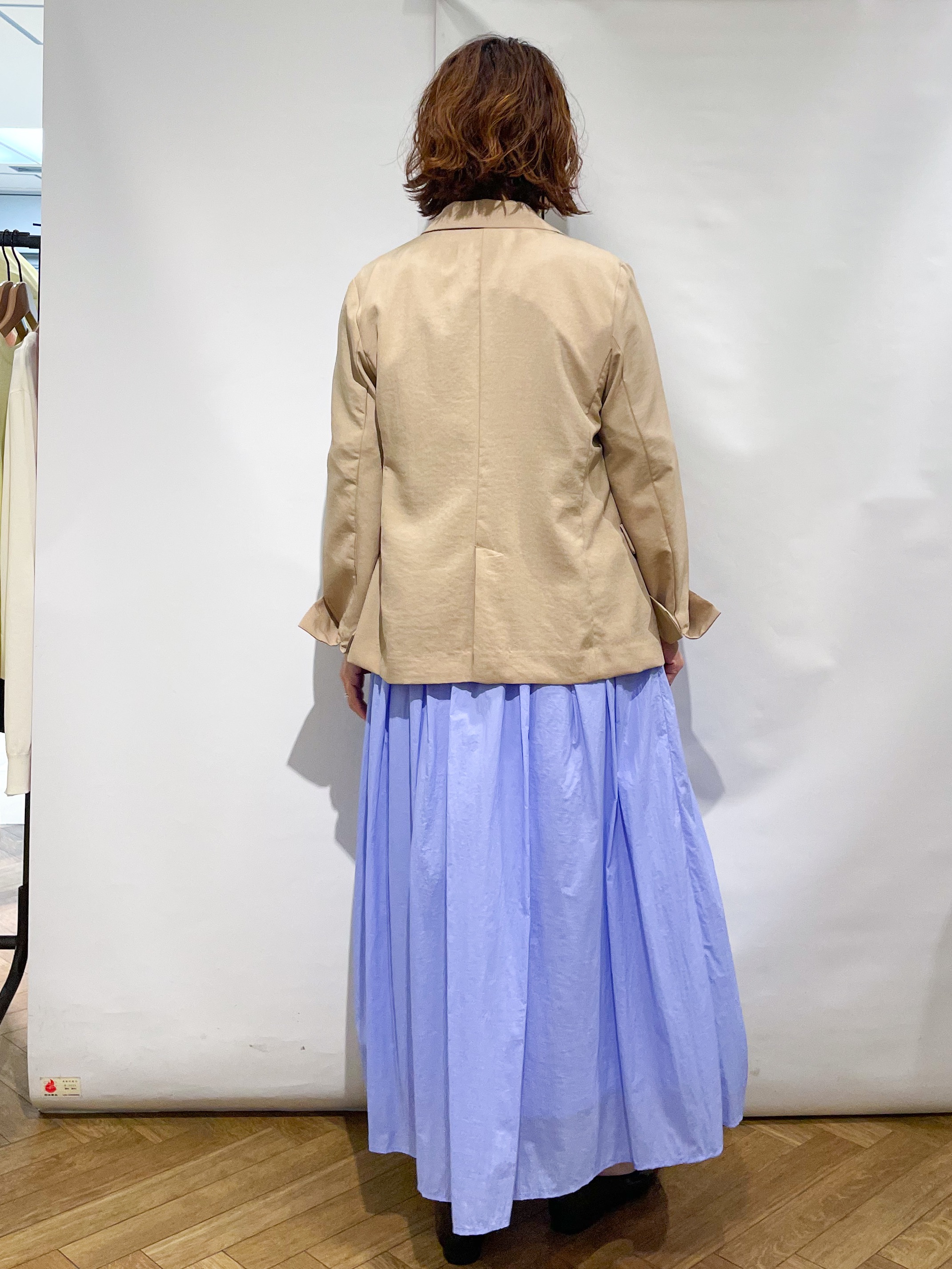 なかさんの「index｜《再入荷》ダブルブレストテーラードジャケット【接触冷感／吸水速乾／イージーアイロン／防シワ／洗濯機O」を使ったコーディネート