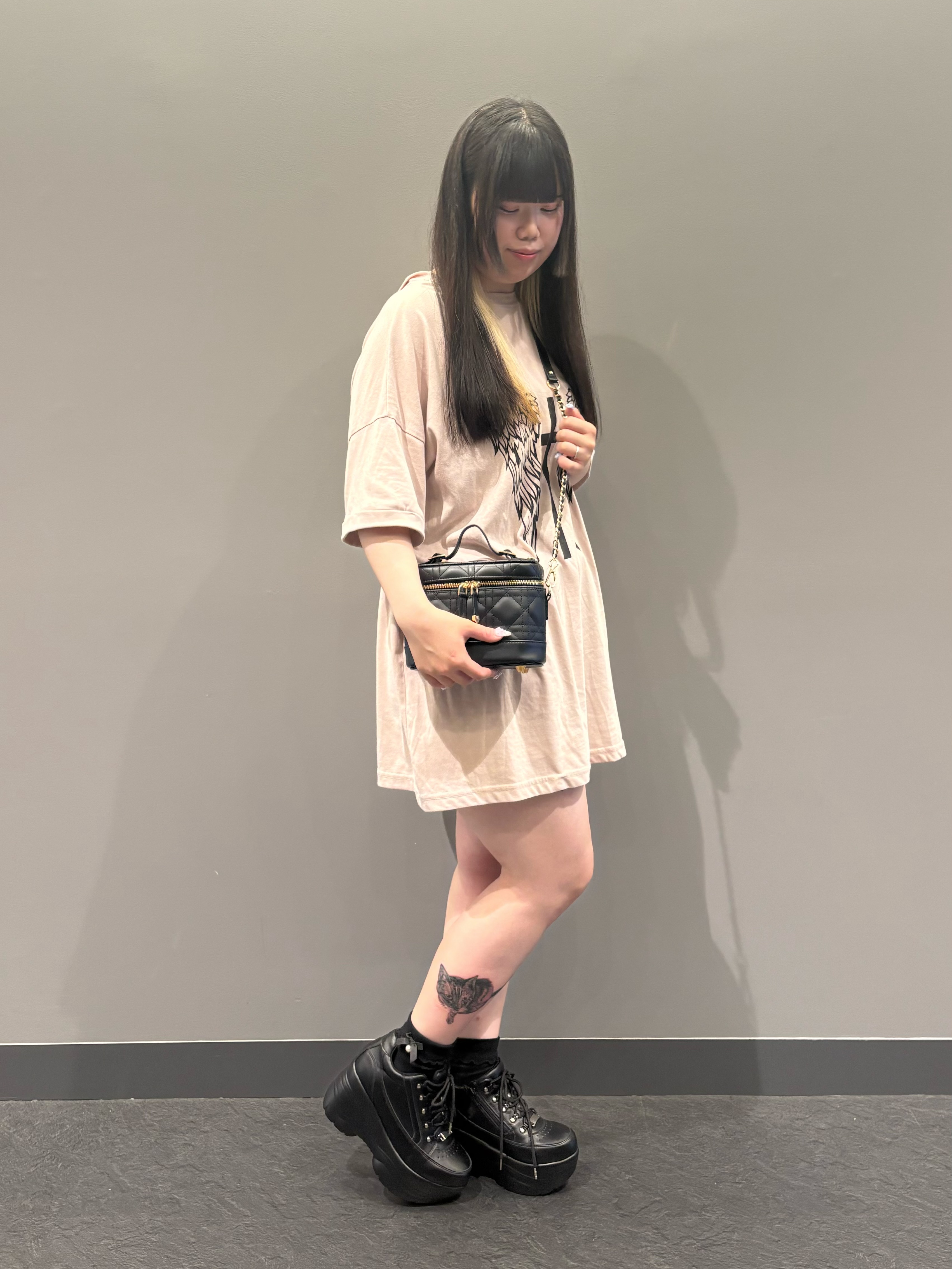 ひなさんの「ESPERANZA｜キルティングバニティ3WAYショルダー」を使ったコーディネート