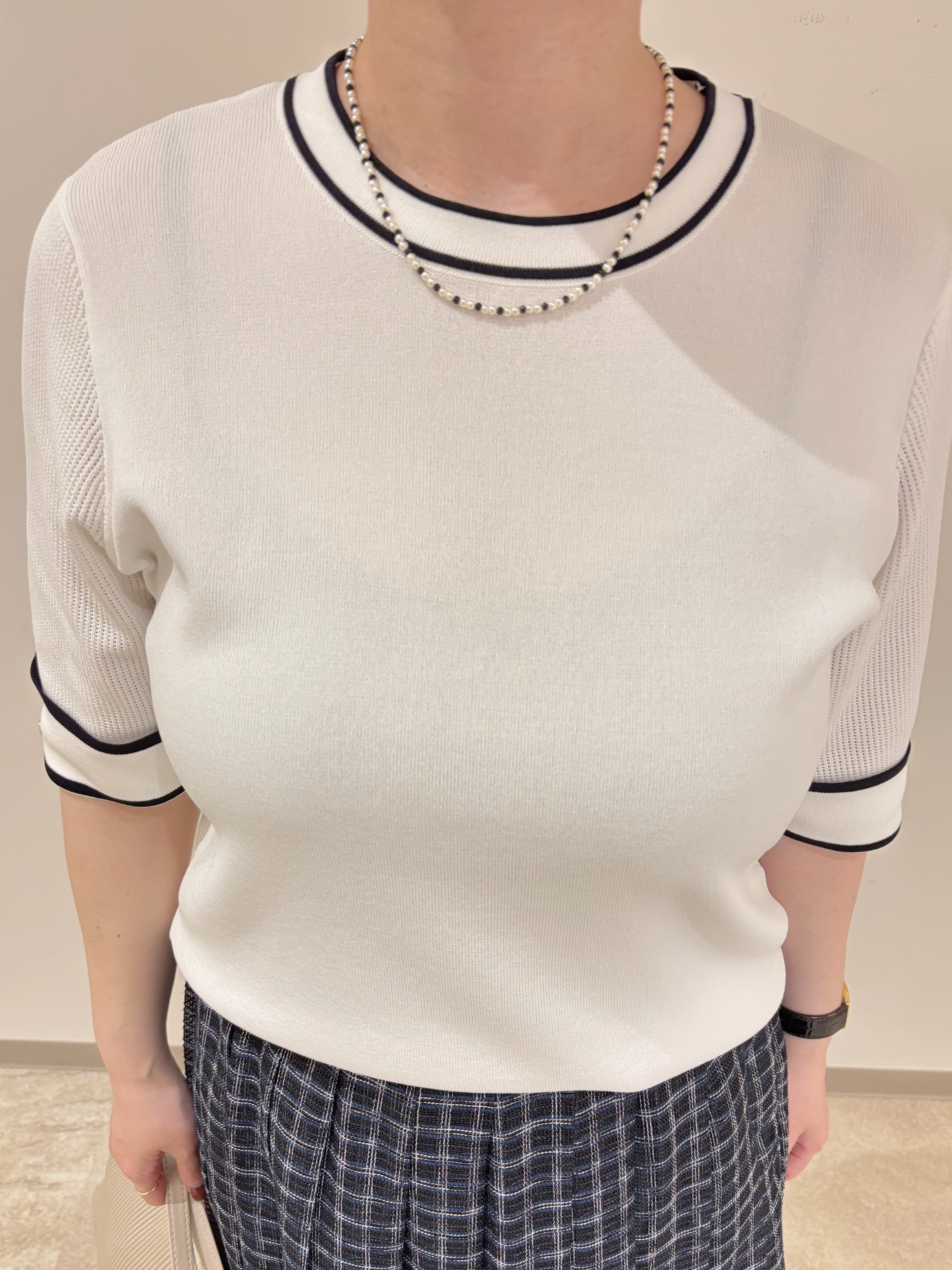 marikoさんの「grove｜【シリーズ累計36万枚/名品ニット】やわらかドライタッチ 袖メッシュ編みニット」を使ったコーディネート