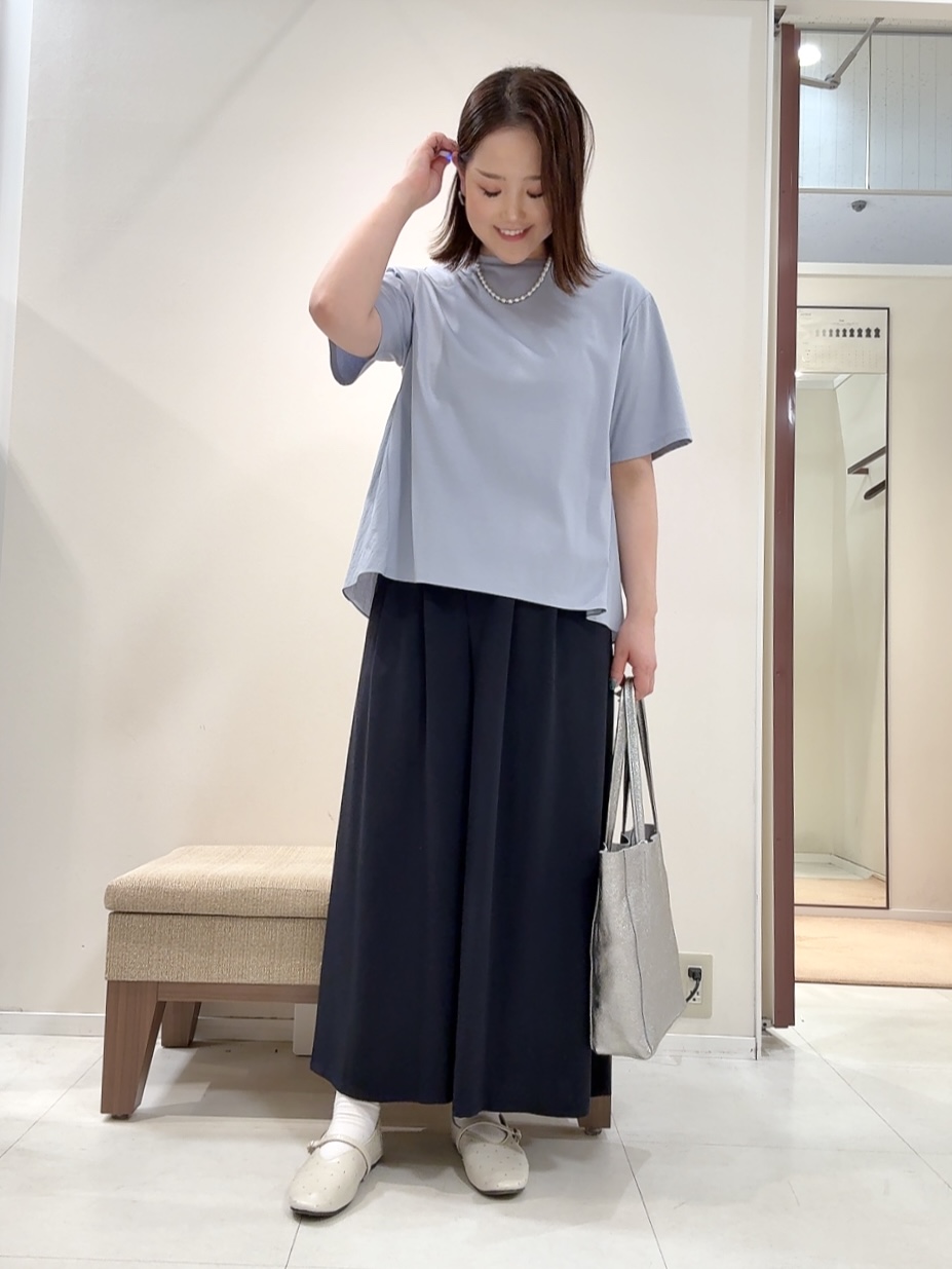 YUIさんの「UNTITLED｜【洗える/Tシャツ】異素材ドッキングプルオーバー」を使ったコーディネート