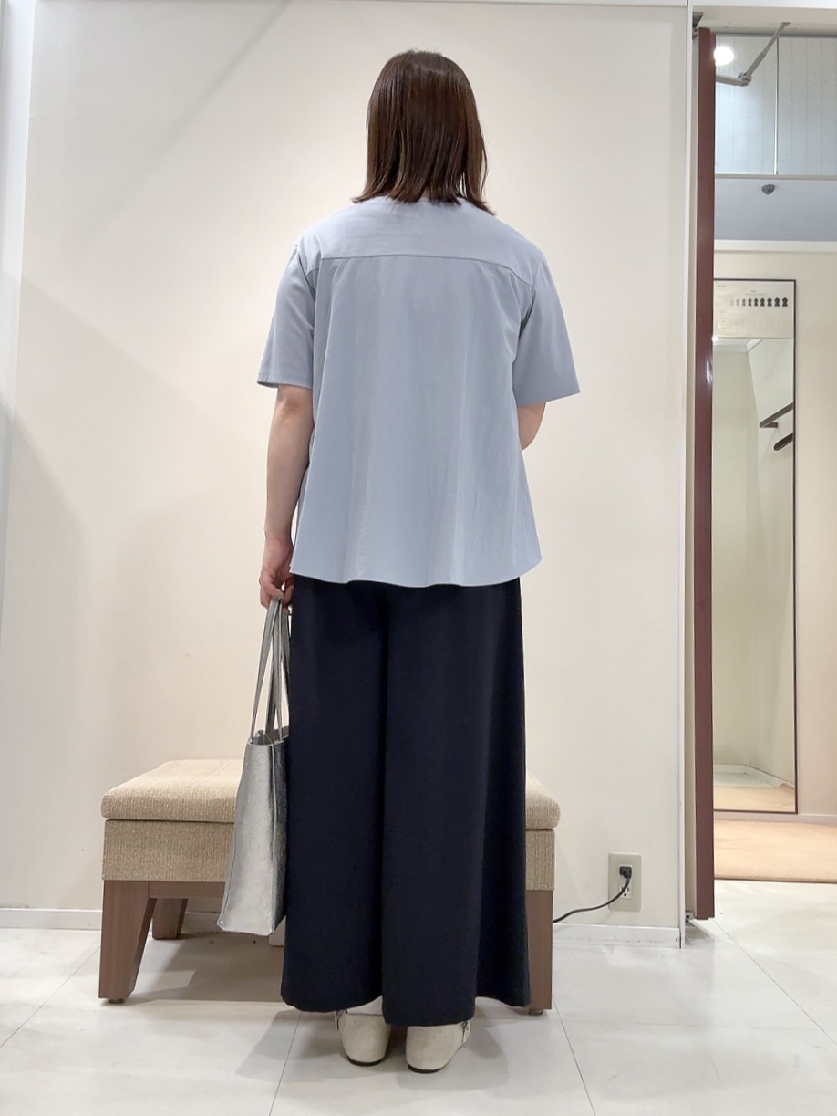 YUIさんの「UNTITLED｜【洗える/Tシャツ】異素材ドッキングプルオーバー」を使ったコーディネート