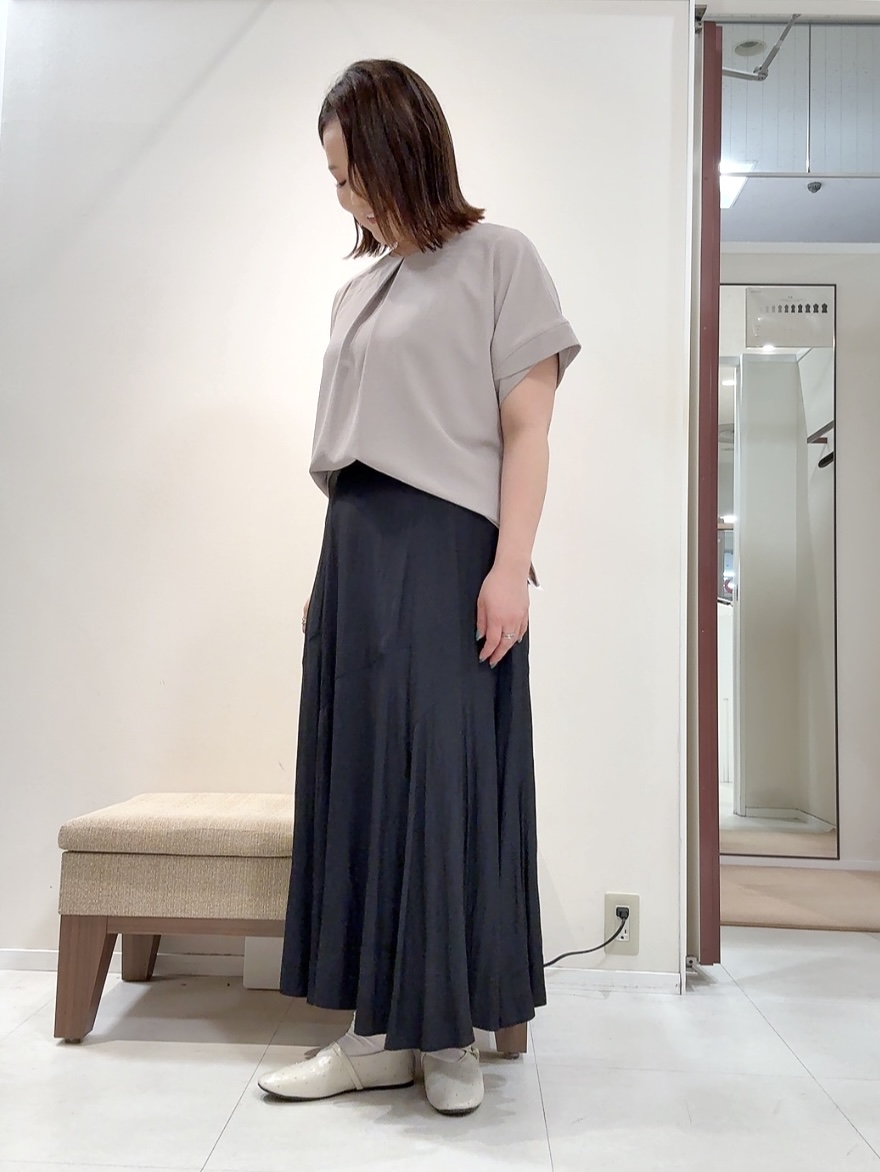 YUIさんの「UNTITLED｜【新色追加/セットアップ可】エアリー ダブルブレストジャケット」を使ったコーディネート