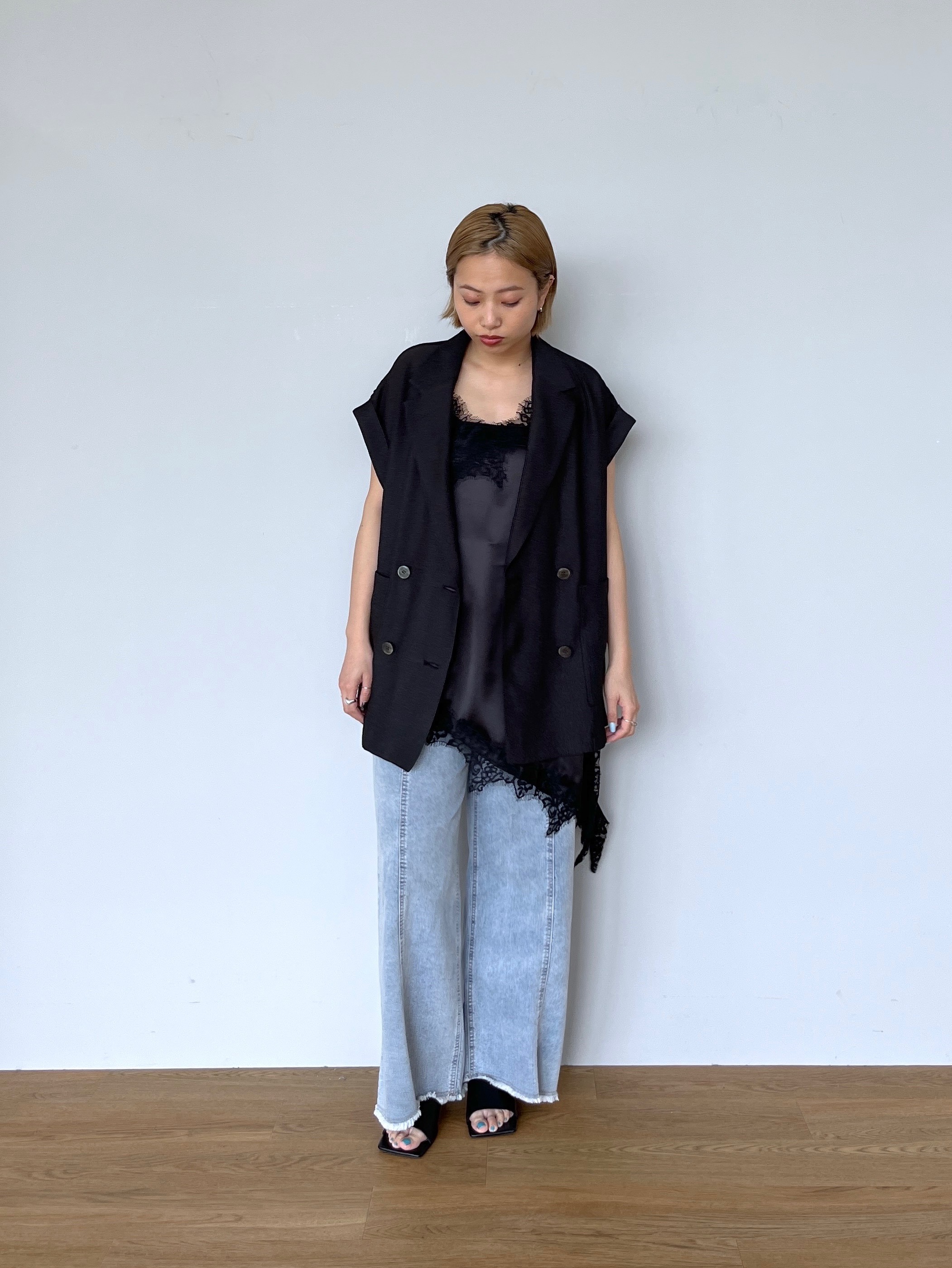 Harukaさんの「INDIVI｜ワッシャーシアーダブルジャケット」を使ったコーディネート
