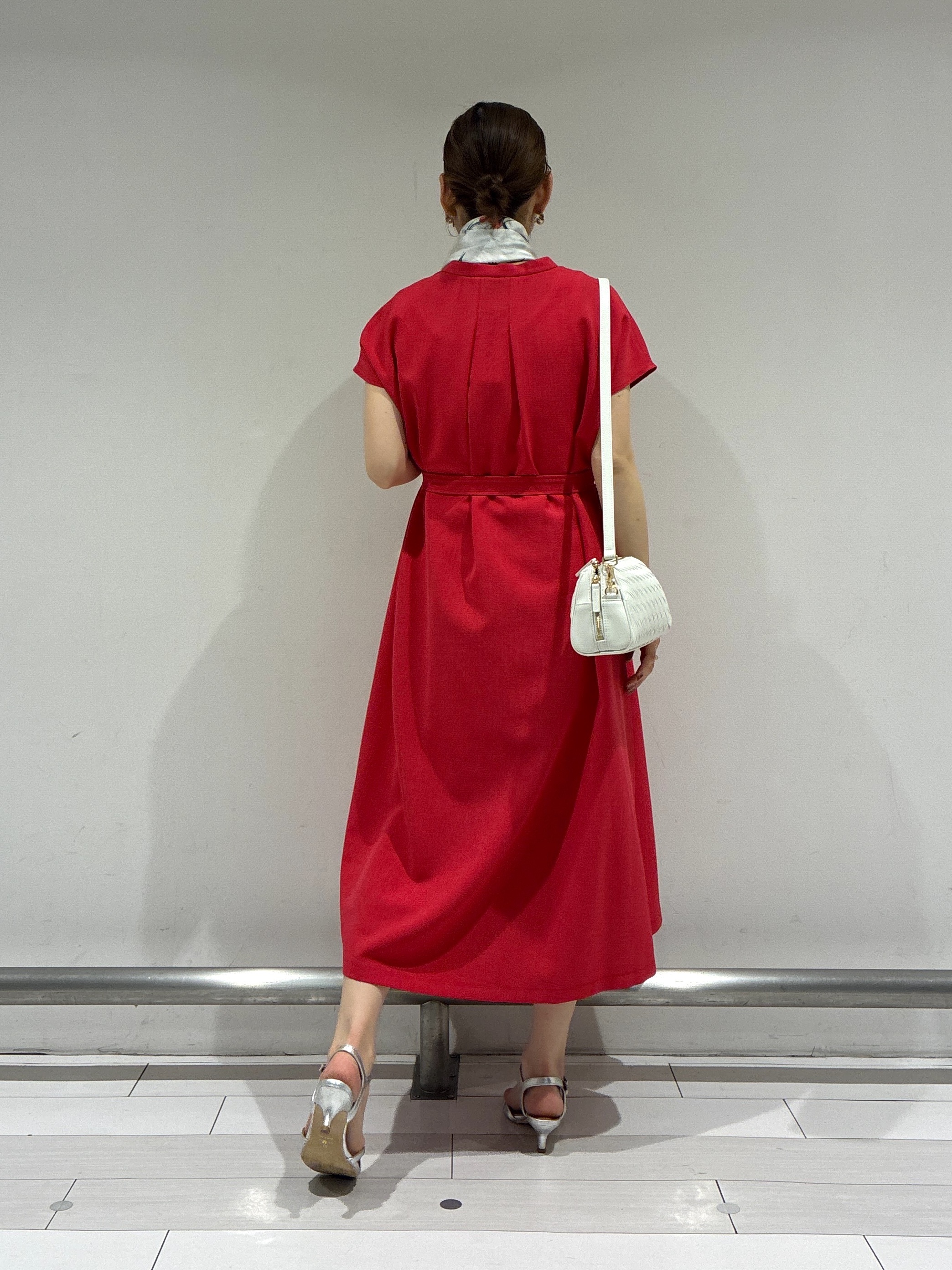 Rinさんの「UNTITLED｜【UV/接触冷感/遮熱/通気性】スラブバンドカラーワンピース」を使ったコーディネート