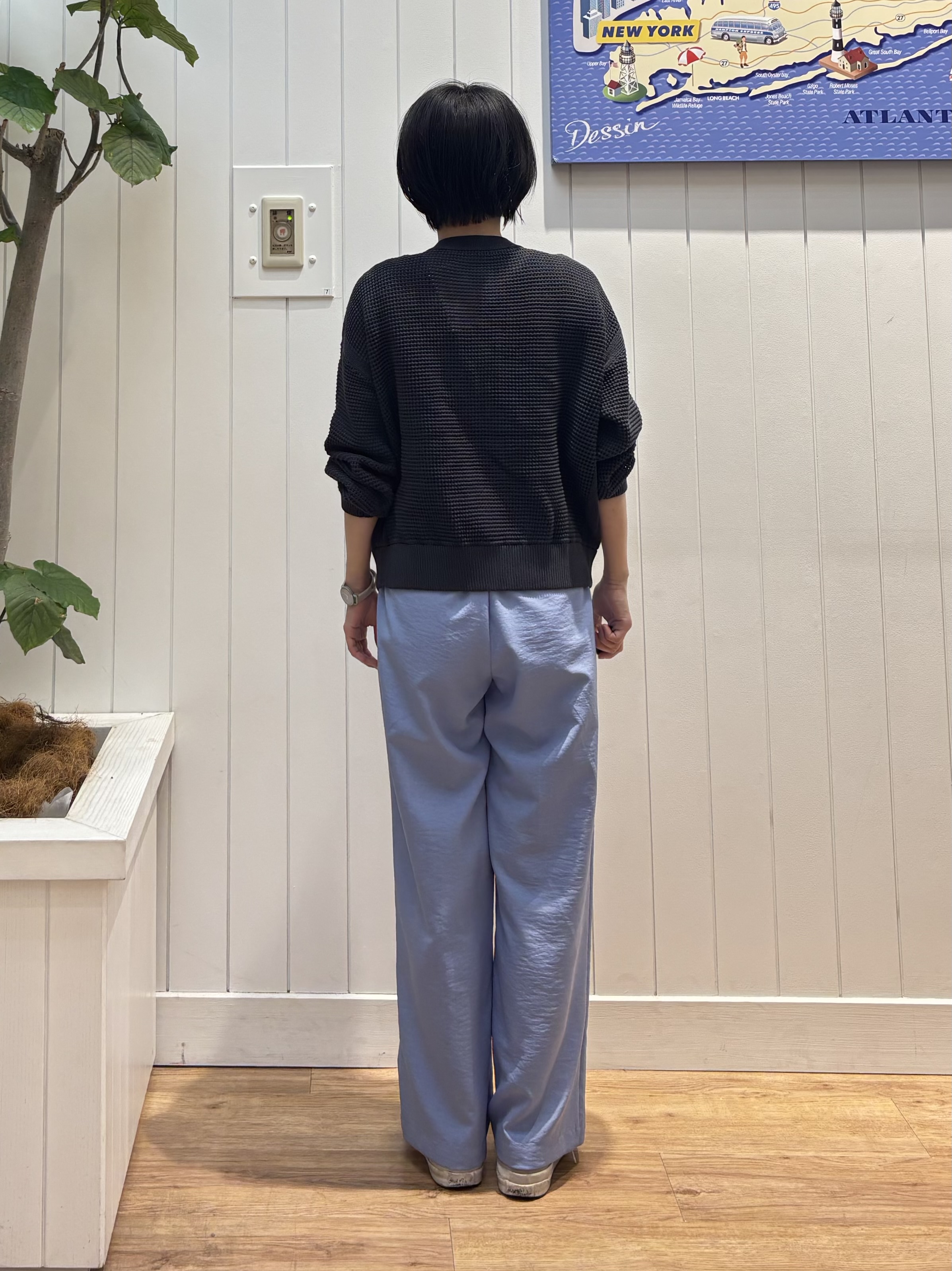 OKADAさんの「Dessin｜【接触冷感/ウエストゴム/洗える】イージーワイドパンツ」を使ったコーディネート
