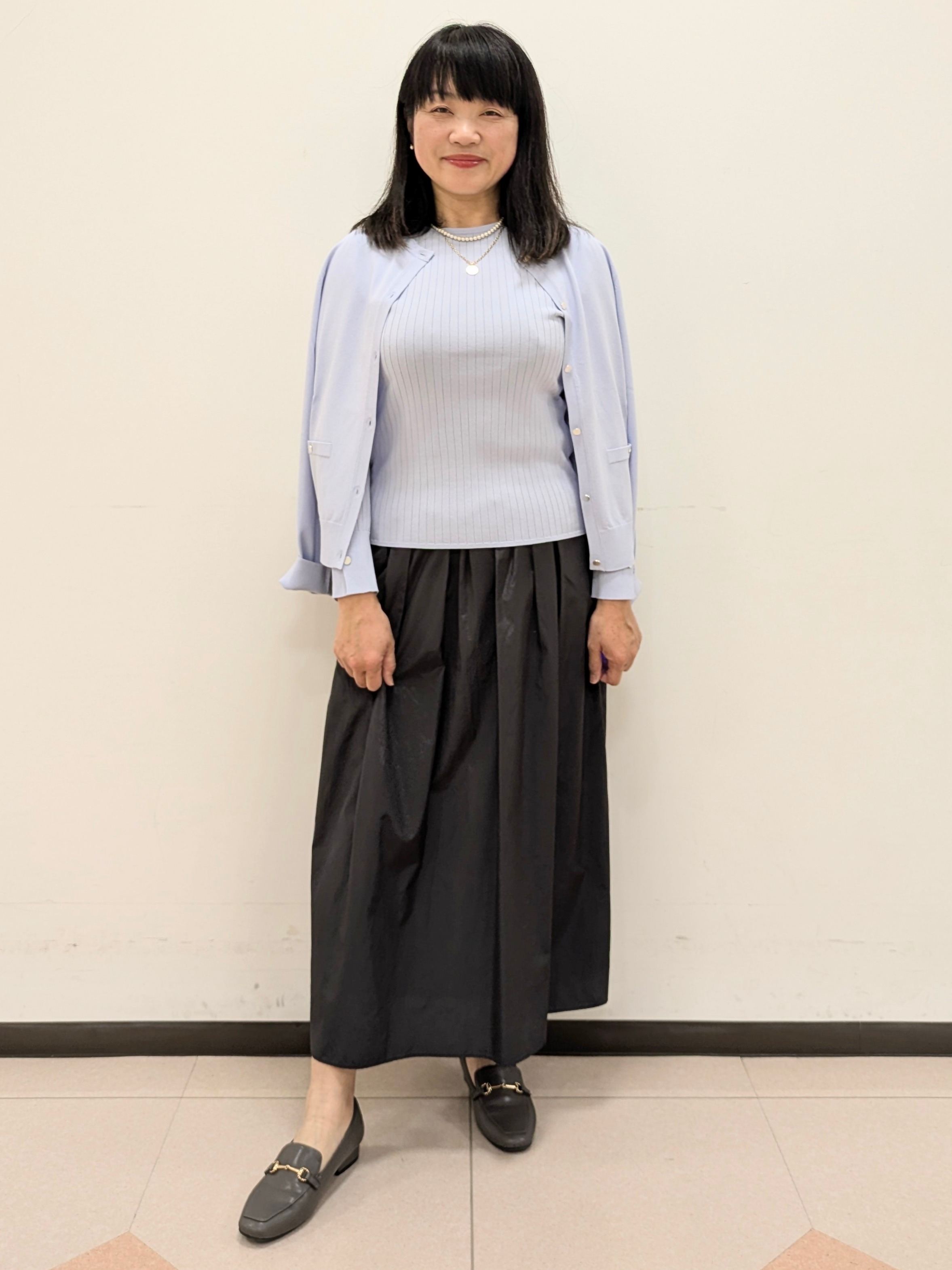 ともさんの「UNTITLED｜【アンサンブル可/洗える】クルーネックニットカーディガン」を使ったコーディネート