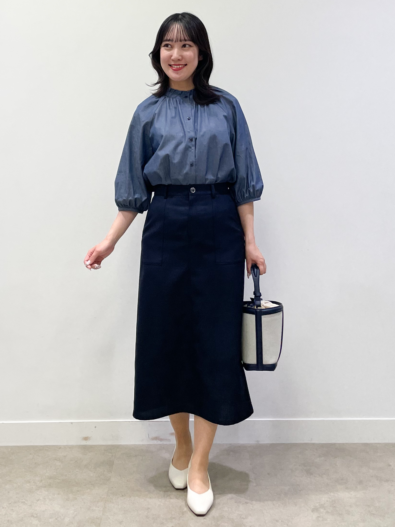 yukariさんの「Reflect｜フロントボタンデザインブラウス」を使ったコーディネート