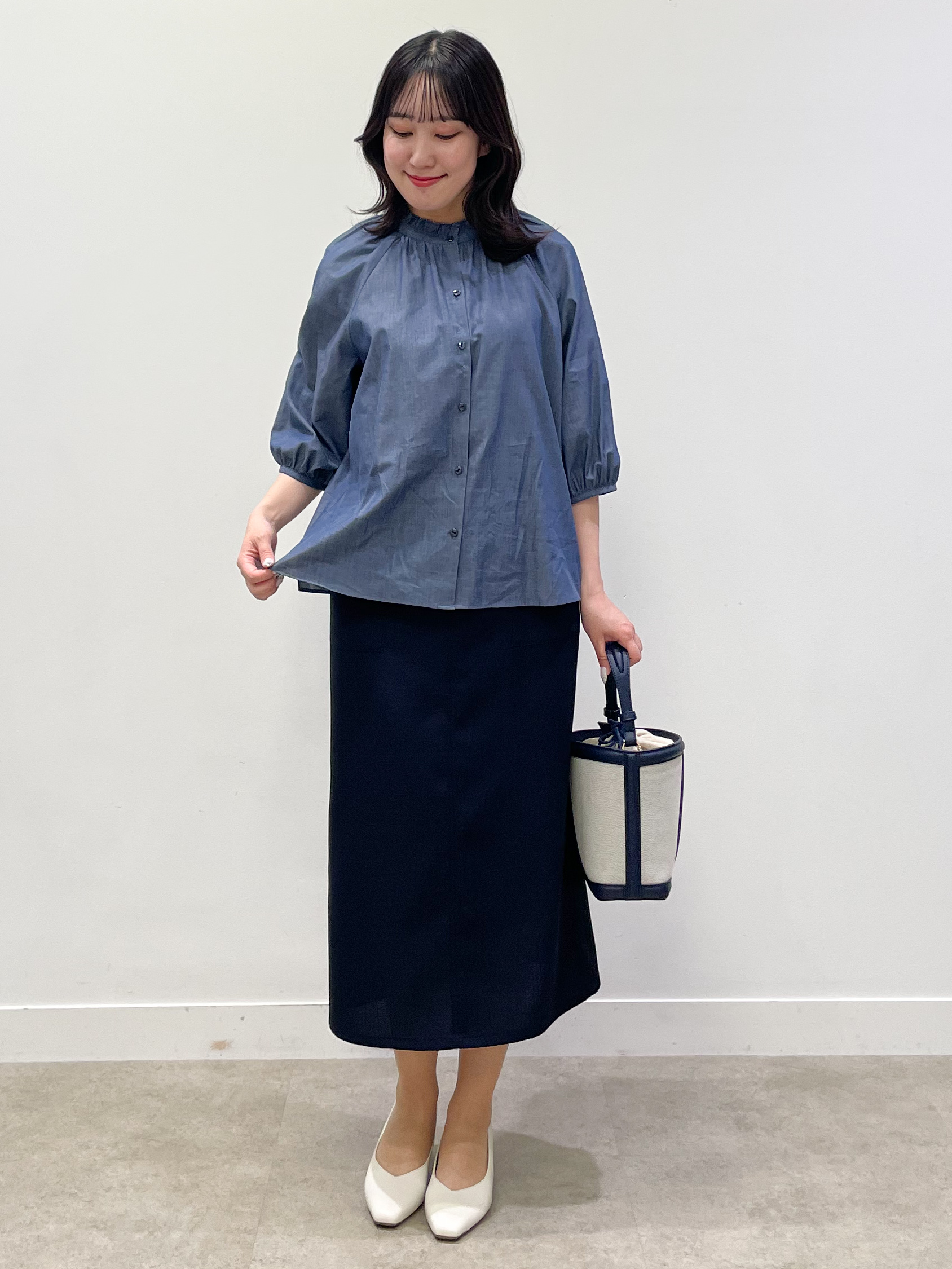 yukariさんの「Reflect｜フロントボタンデザインブラウス」を使ったコーディネート