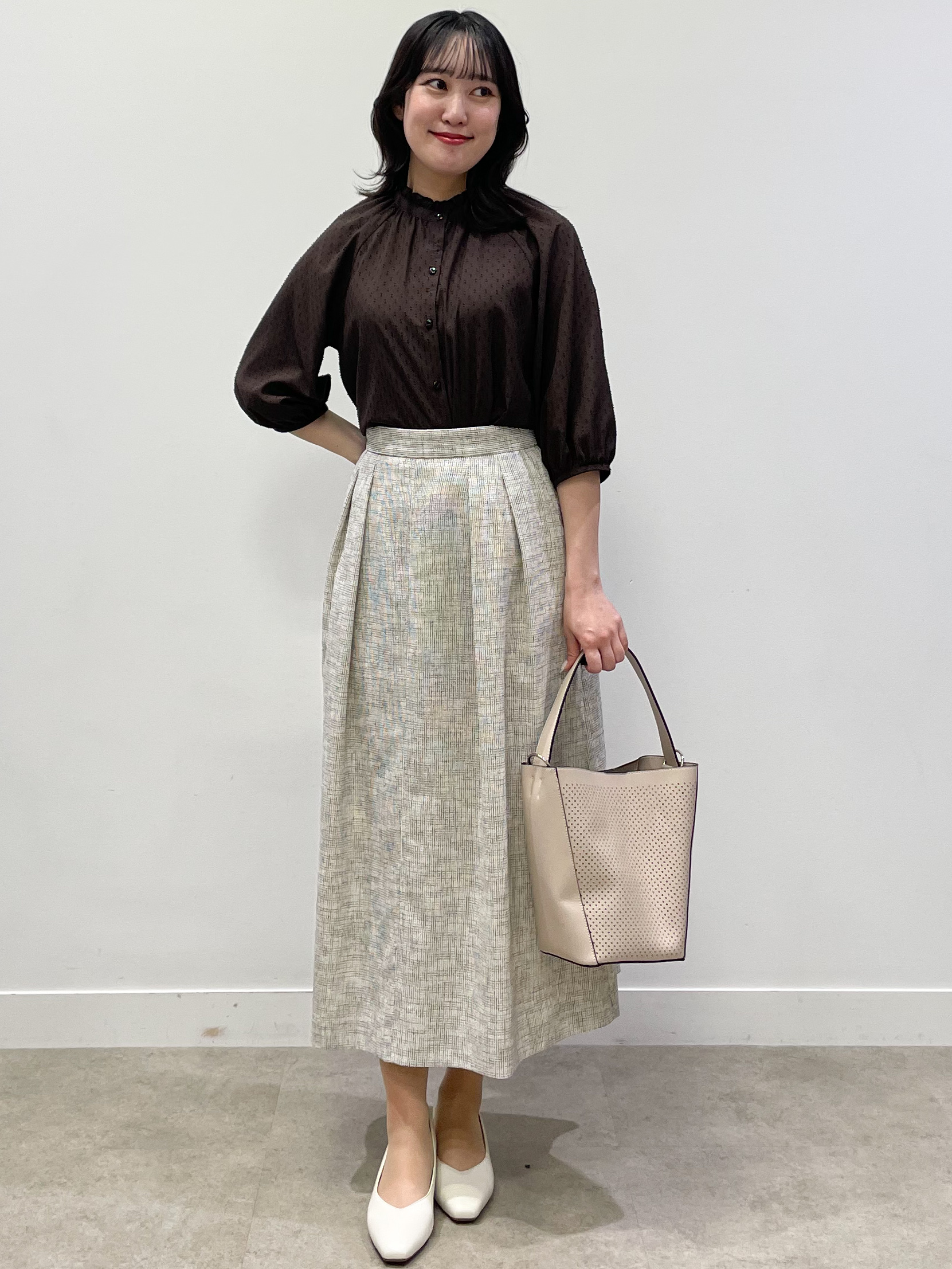 yukariさんの「Reflect｜フロントボタンデザインブラウス」を使ったコーディネート