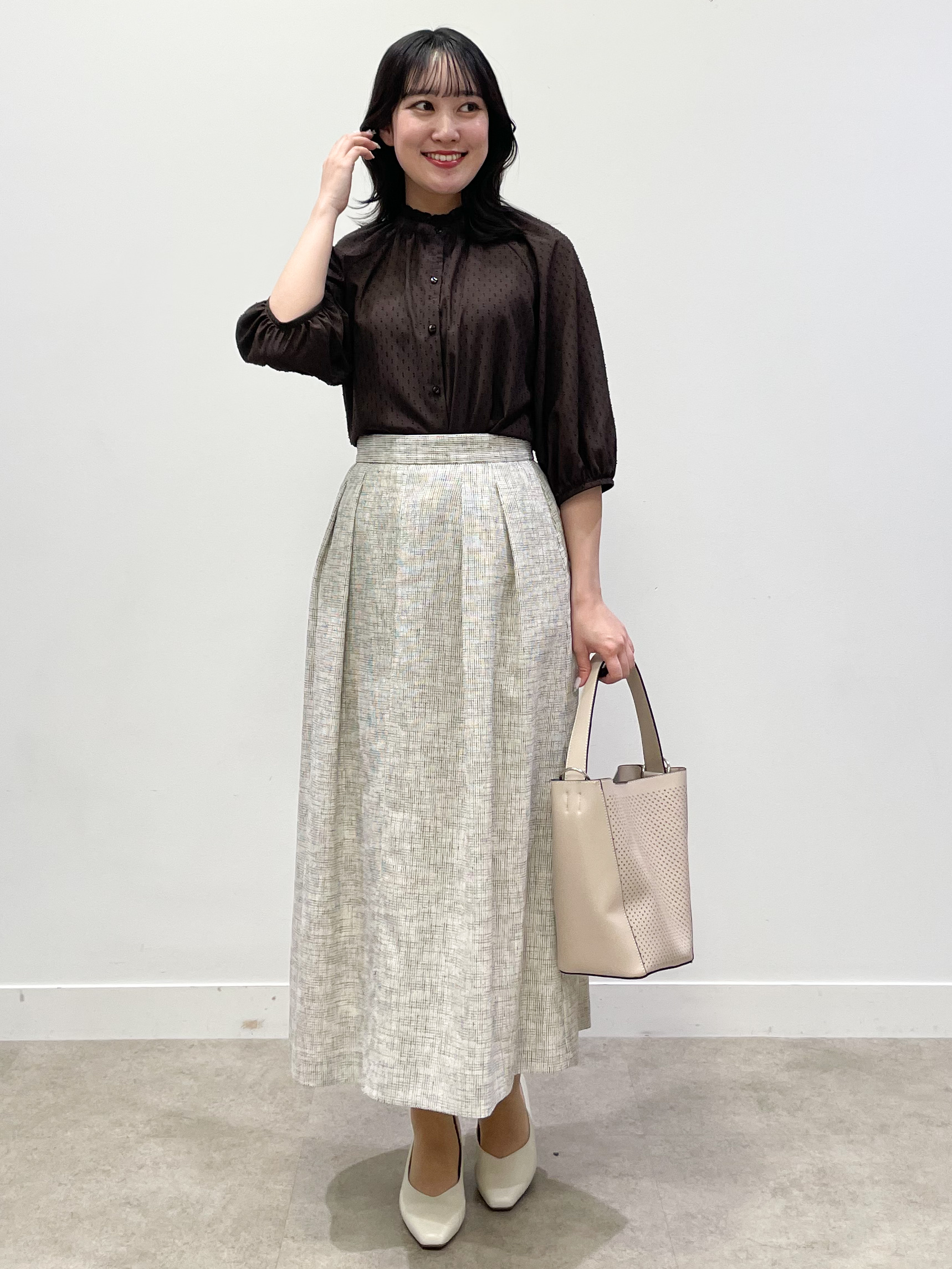 yukariさんの「Reflect｜フロントボタンデザインブラウス」を使ったコーディネート