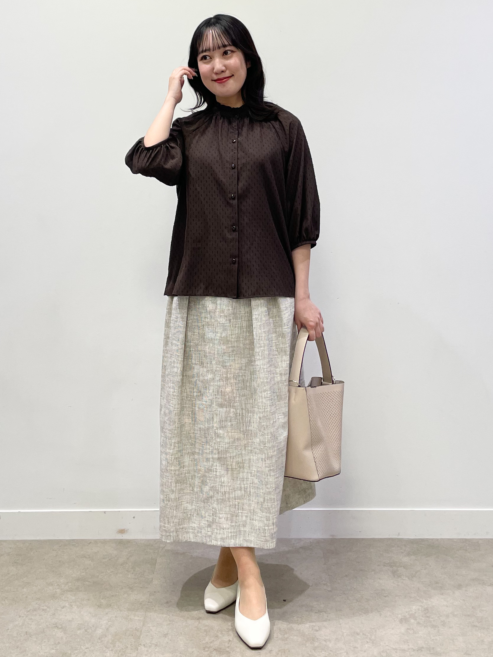 yukariさんの「Reflect｜フロントボタンデザインブラウス」を使ったコーディネート