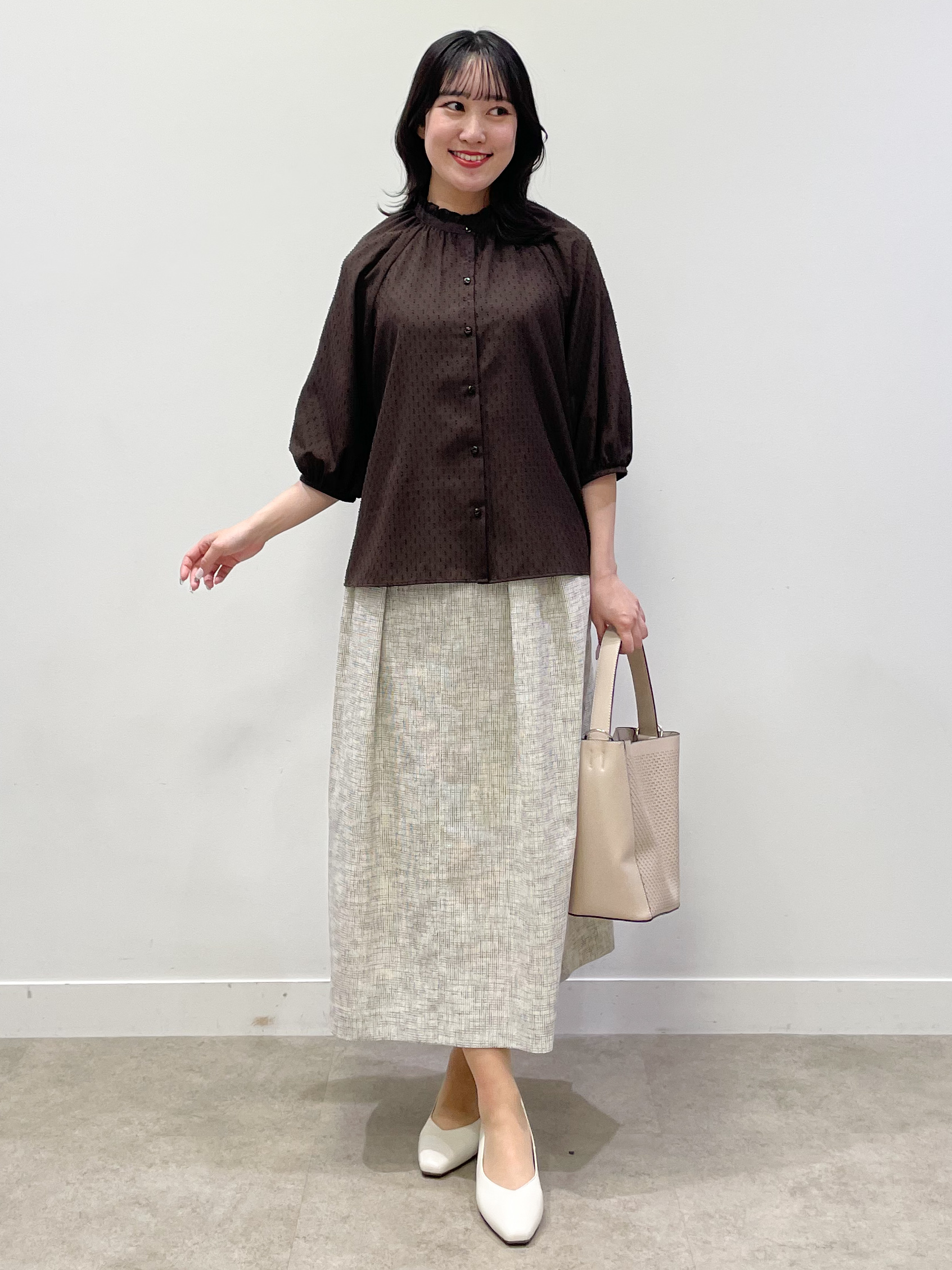 yukariさんの「Reflect｜フロントボタンデザインブラウス」を使ったコーディネート