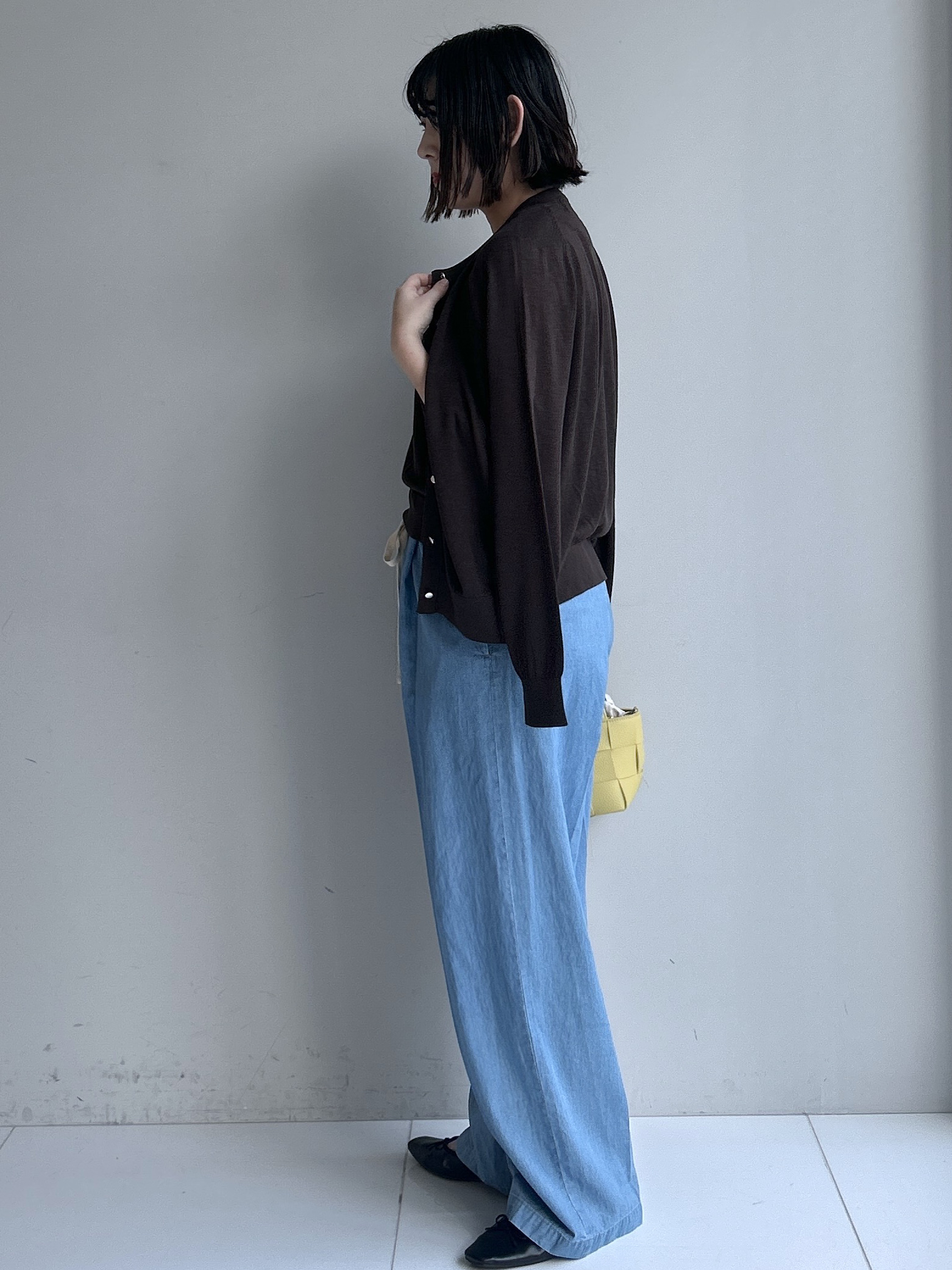 Hirokaさんの「Dessin｜【洗える】綿麻ドロストライトデニムパンツ」を使ったコーディネート