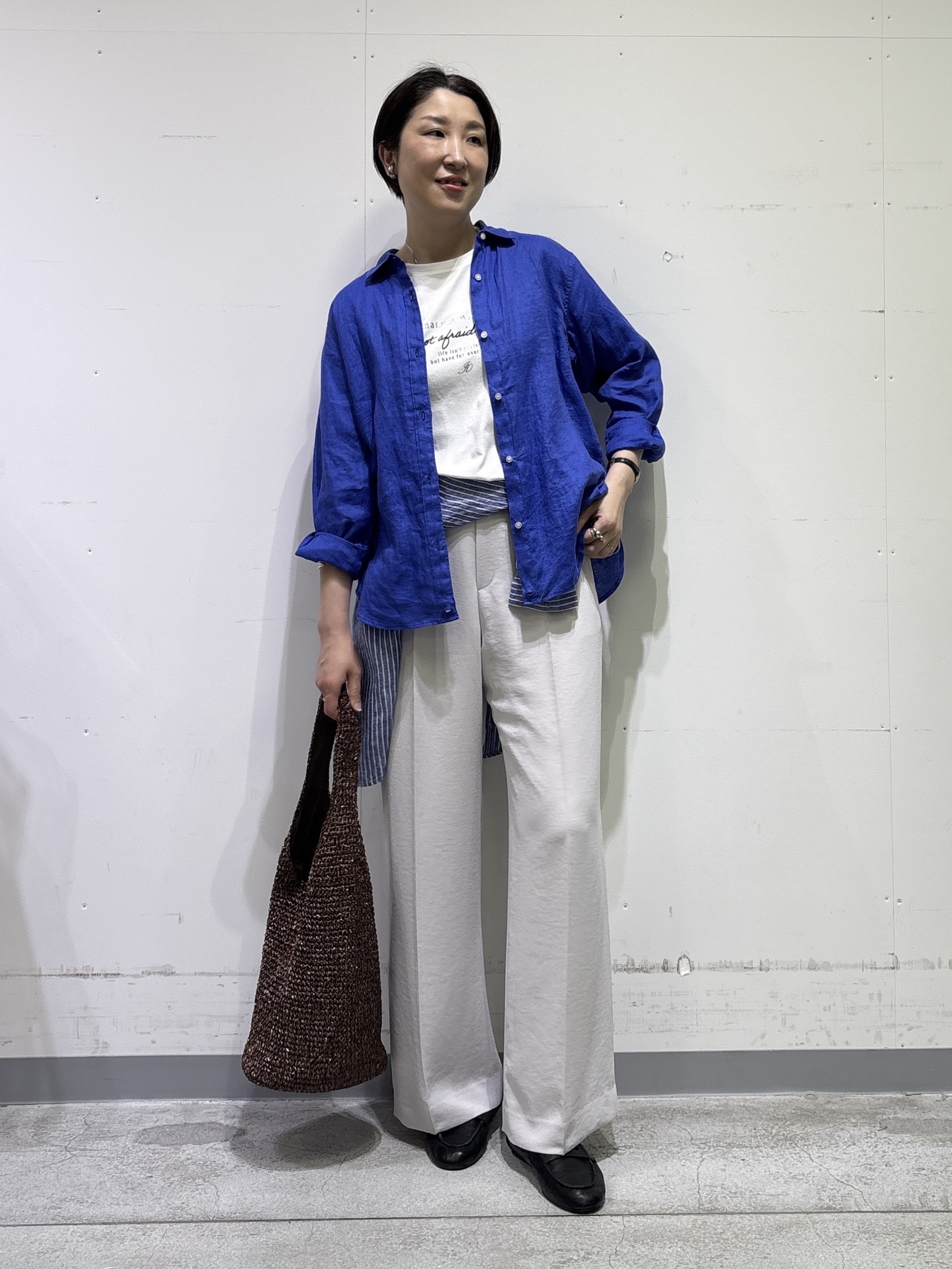 yuriさんの「INDIVI｜【接触冷感／2WAY】カシュクールリネンシャツ」を使ったコーディネート