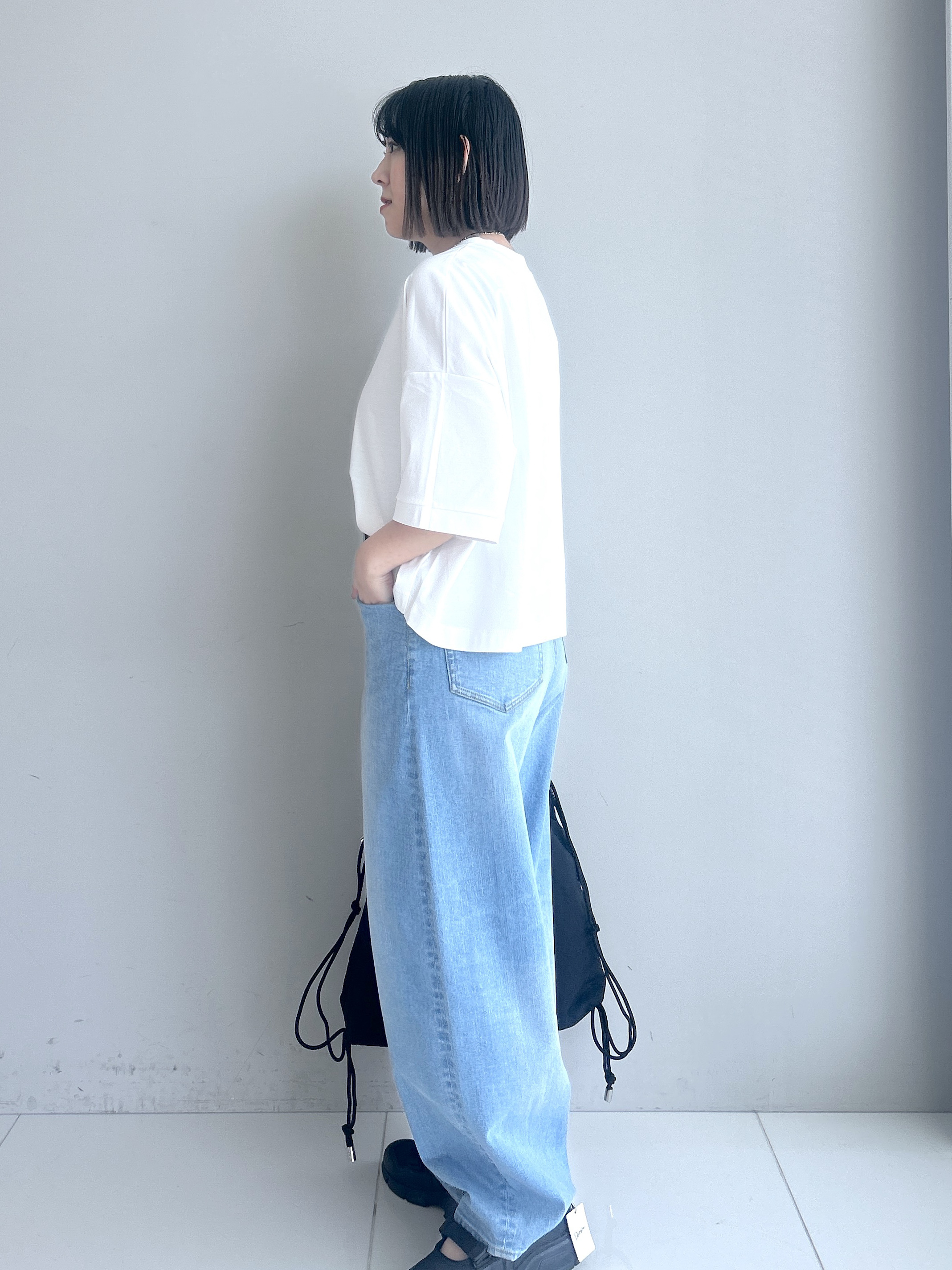 Hirokaさんの「Dessin｜【新色追加/体型カバー】美光沢カットソーボクシーシルエット」を使ったコーディネート