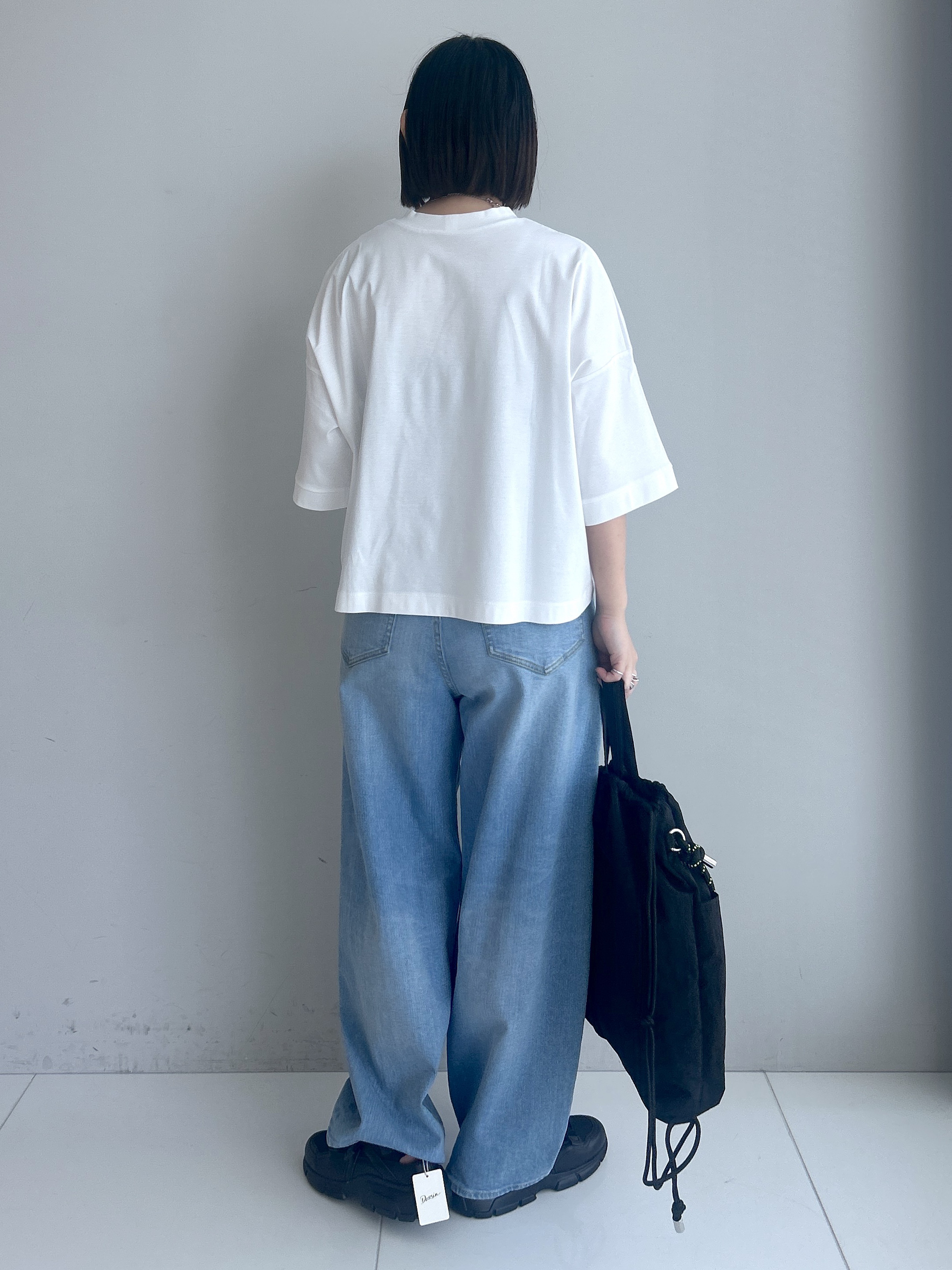 Hirokaさんの「Dessin｜【新色追加/体型カバー】美光沢カットソーボクシーシルエット」を使ったコーディネート