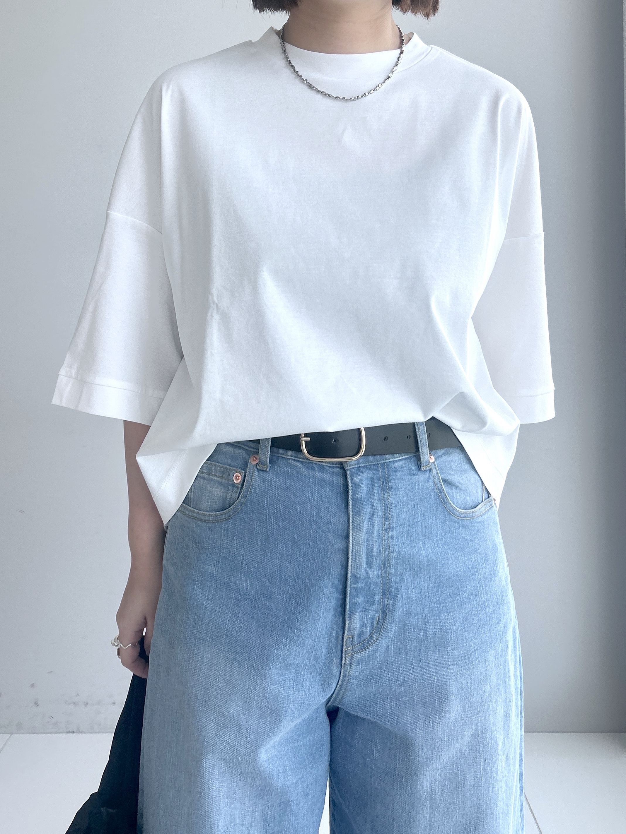 Hirokaさんの「Dessin｜【新色追加/体型カバー】美光沢カットソーボクシーシルエット」を使ったコーディネート