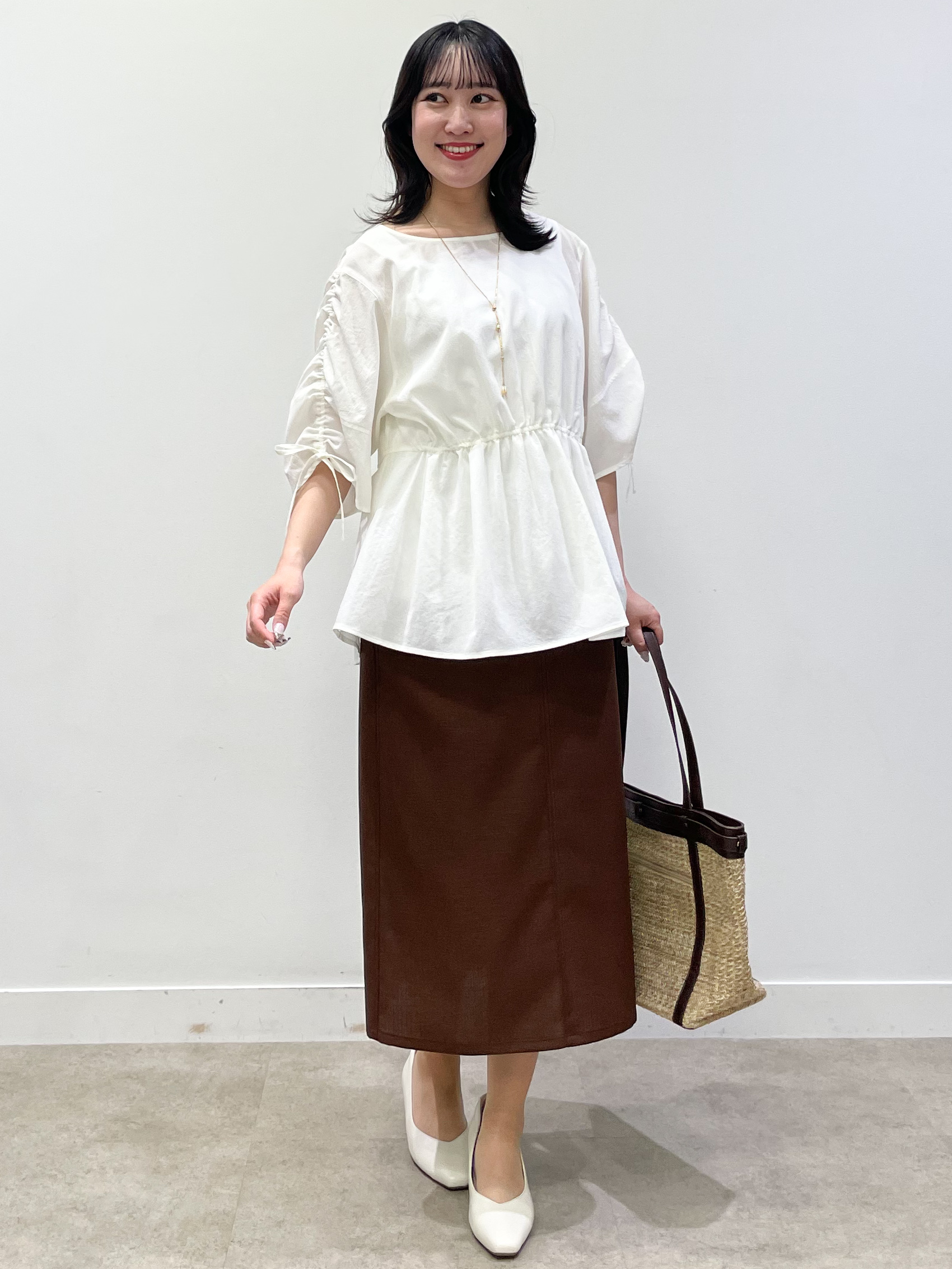 yukariさんの「Reflect｜【通気性あり／涼しい／マシンウォッシャブル】ウエストギャザーブラウス」を使ったコーディネート