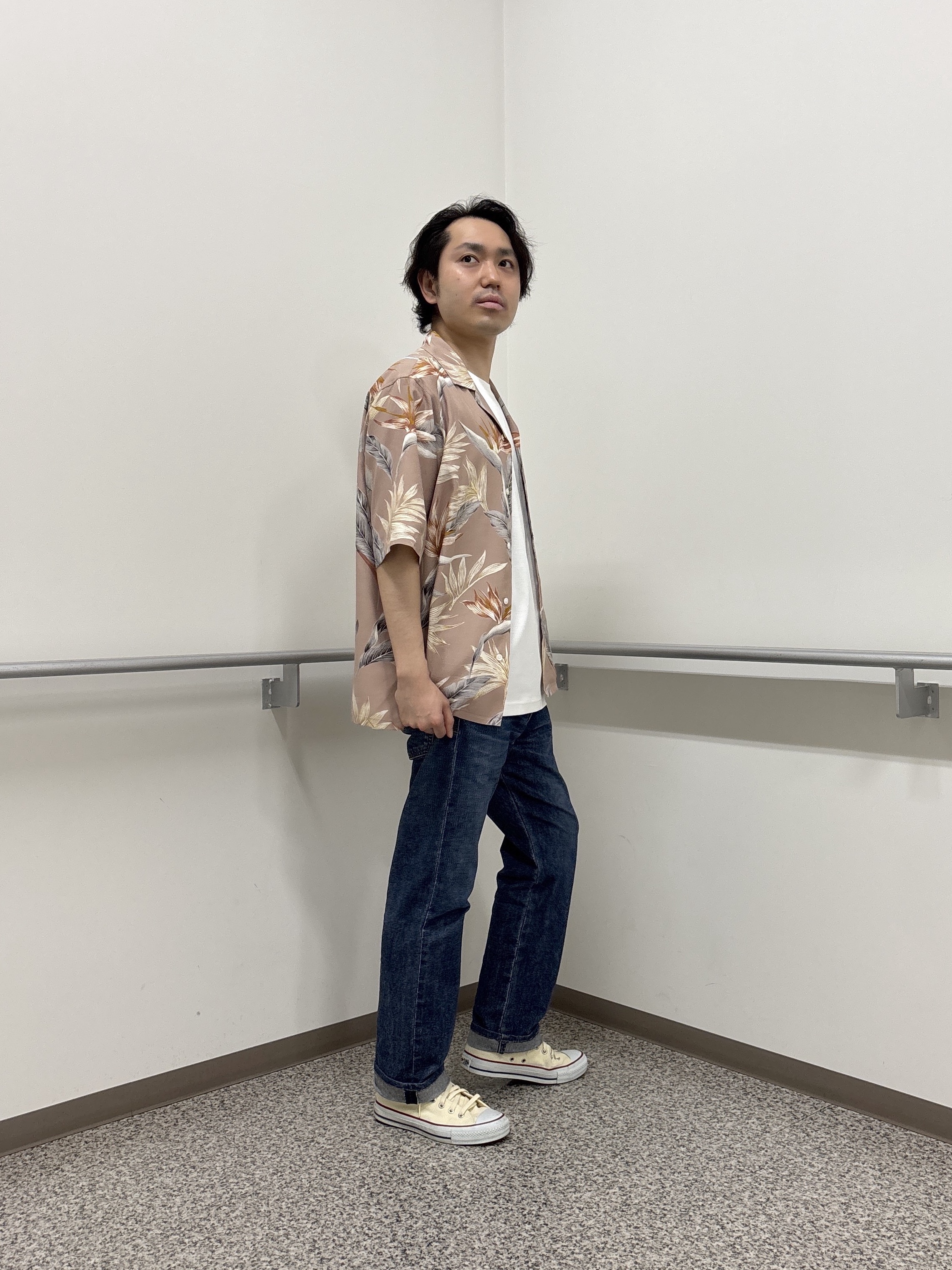 KEIさんの「TAKEO KIKUCHI｜【BOWLER HAT LABEL】トロピカルフローラル レーヨンシャツ」を使ったコーディネート