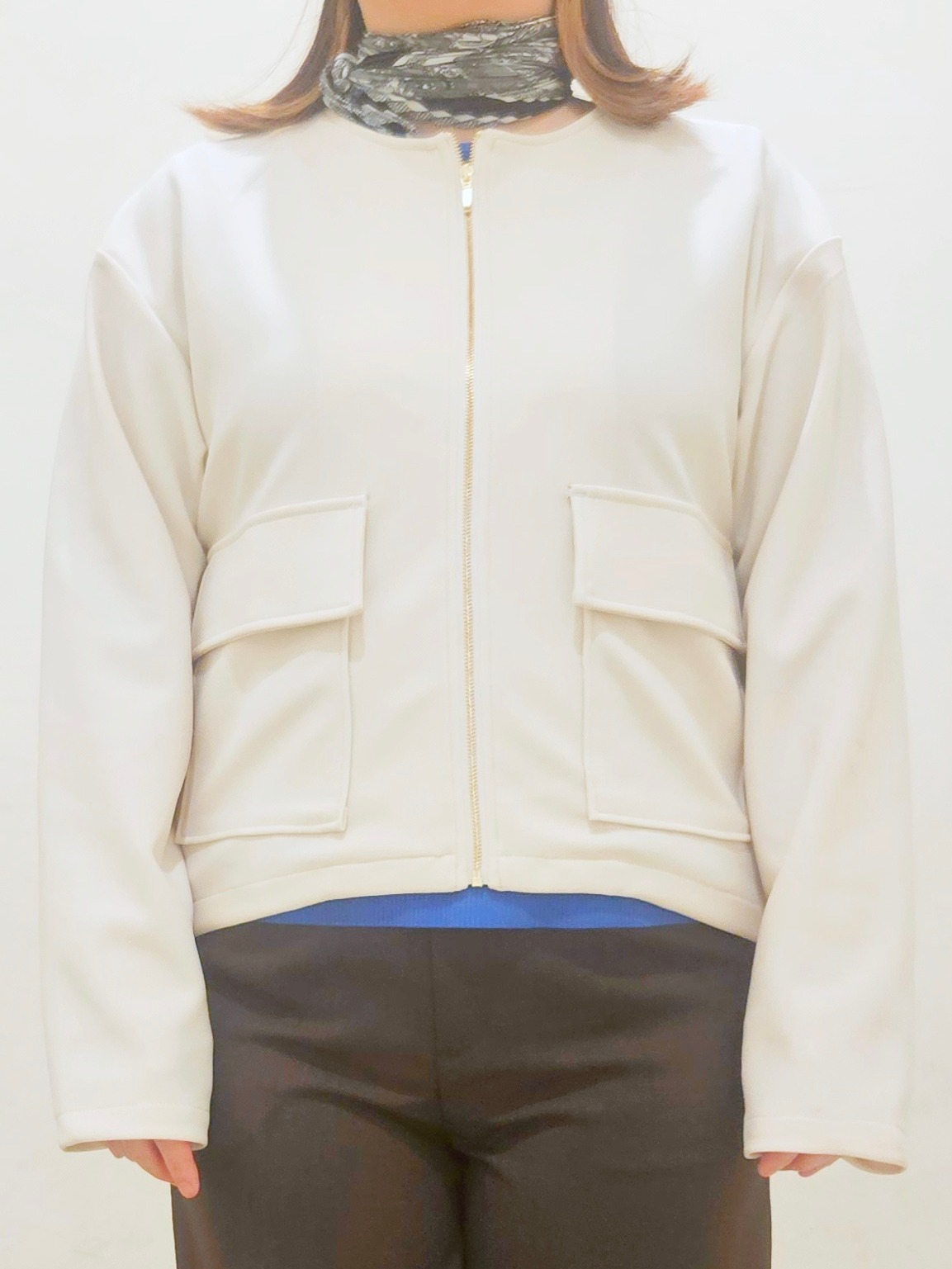 okayuさんの「THE SHOP TK｜【オンオフ問わず活躍】ダンボールカルゼジャケット」を使ったコーディネート