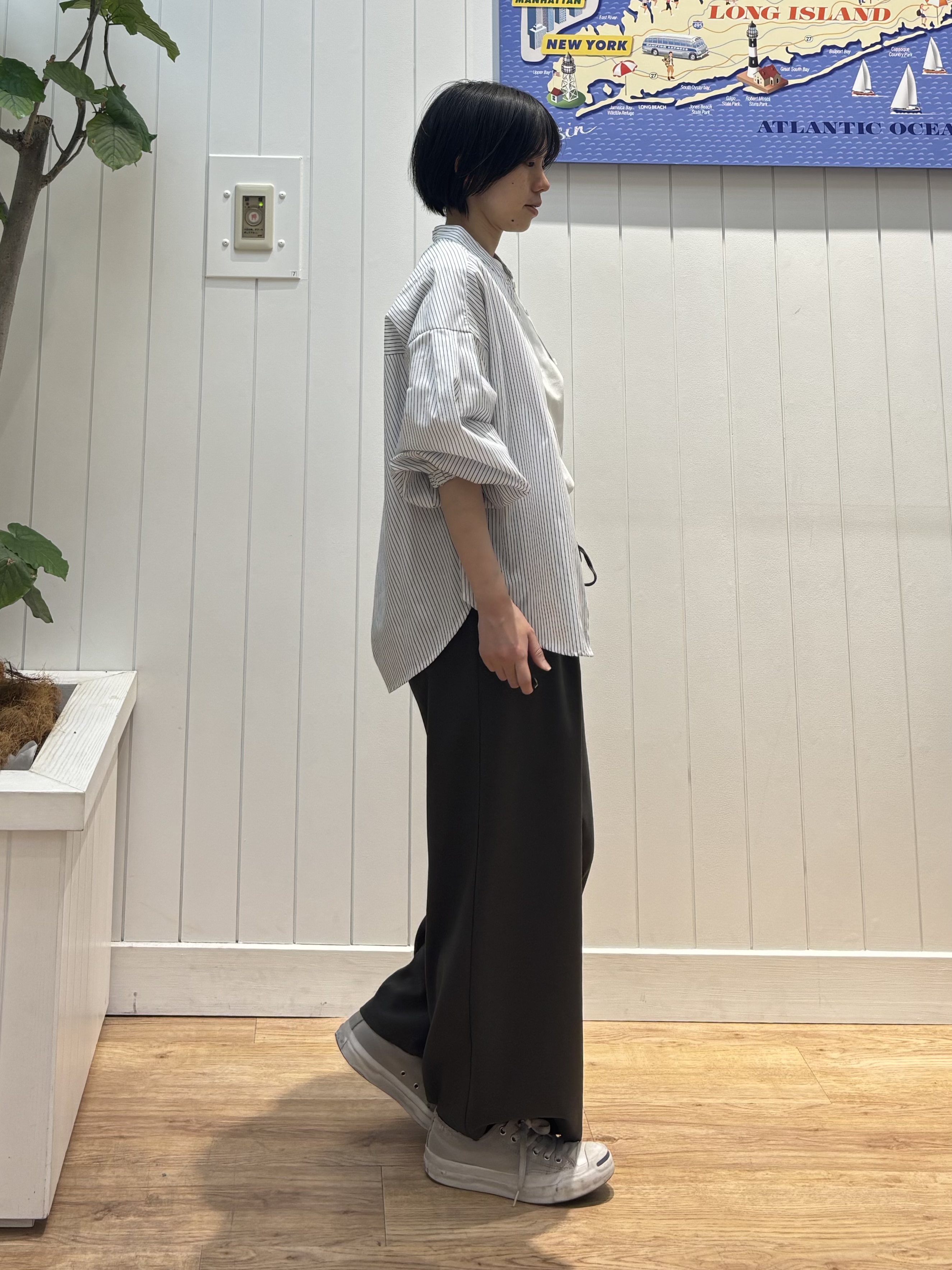 OKADAさんの「Dessin｜【洗える】バルーンスリーブバンドカラーシャツ」を使ったコーディネート