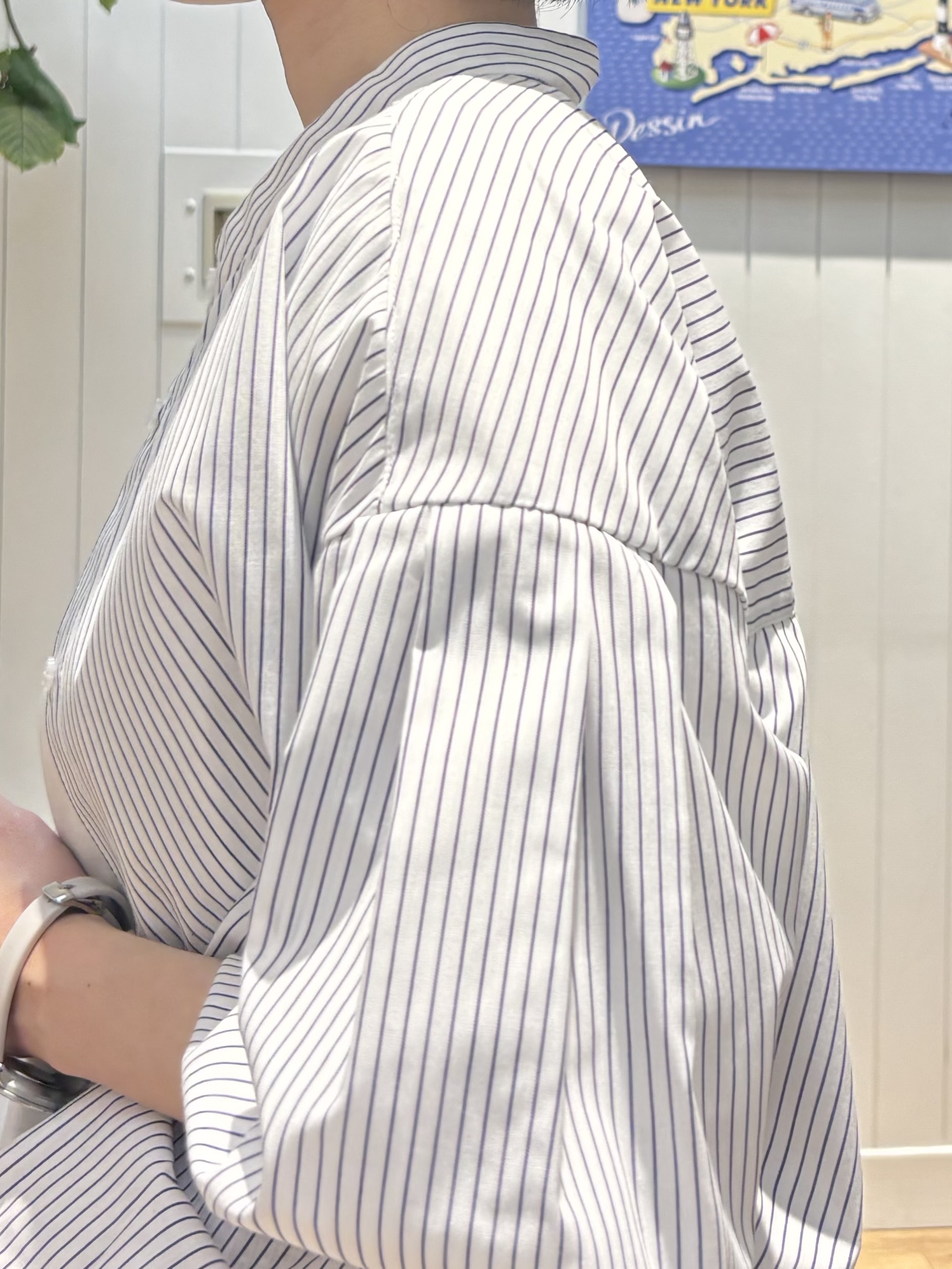 OKADAさんの「Dessin｜【洗える】バルーンスリーブバンドカラーシャツ」を使ったコーディネート