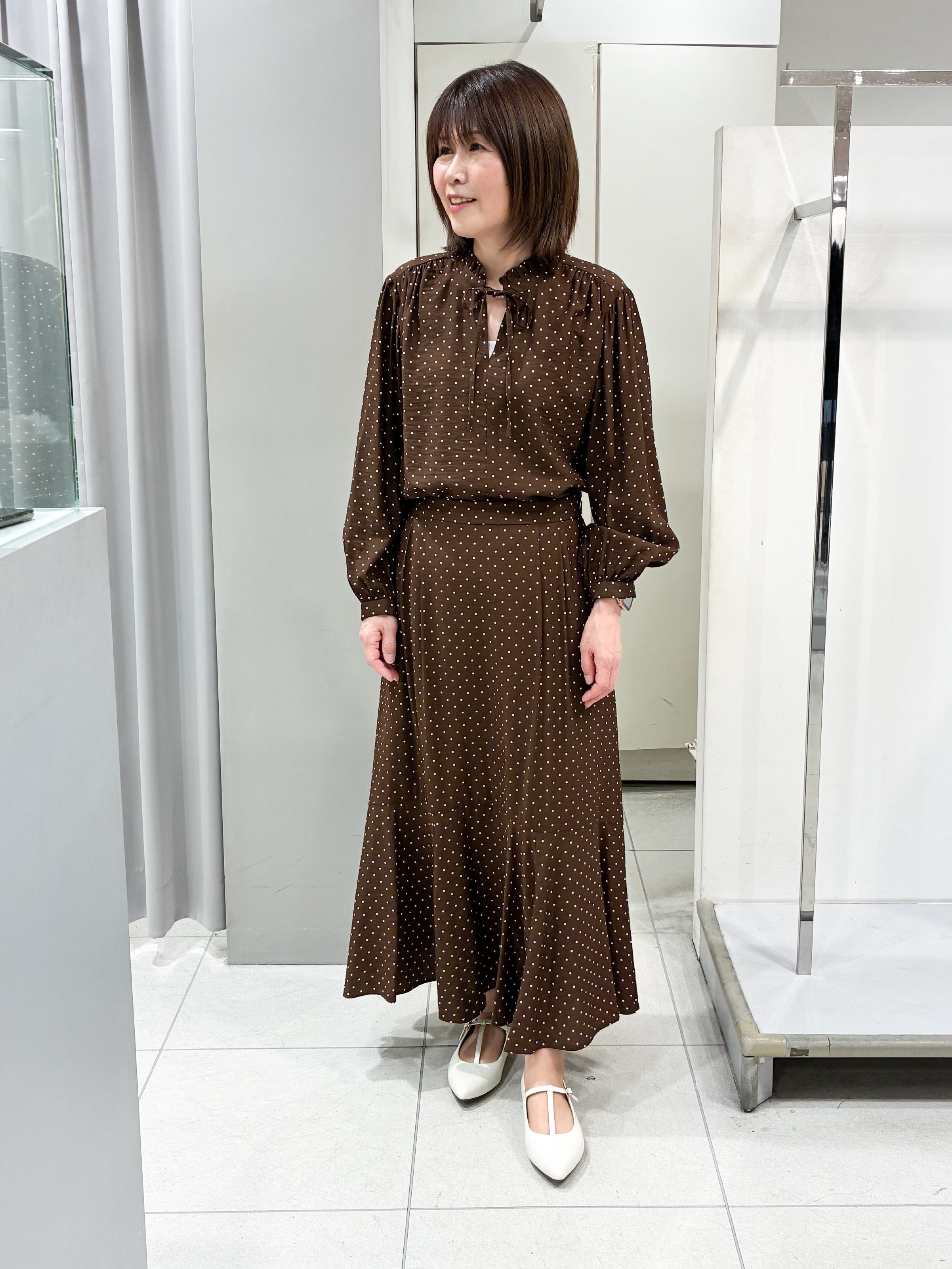 たみちゃんさんの「Reflect｜【セットアップ可】ドット柄ワッシャーブラウス」を使ったコーディネート