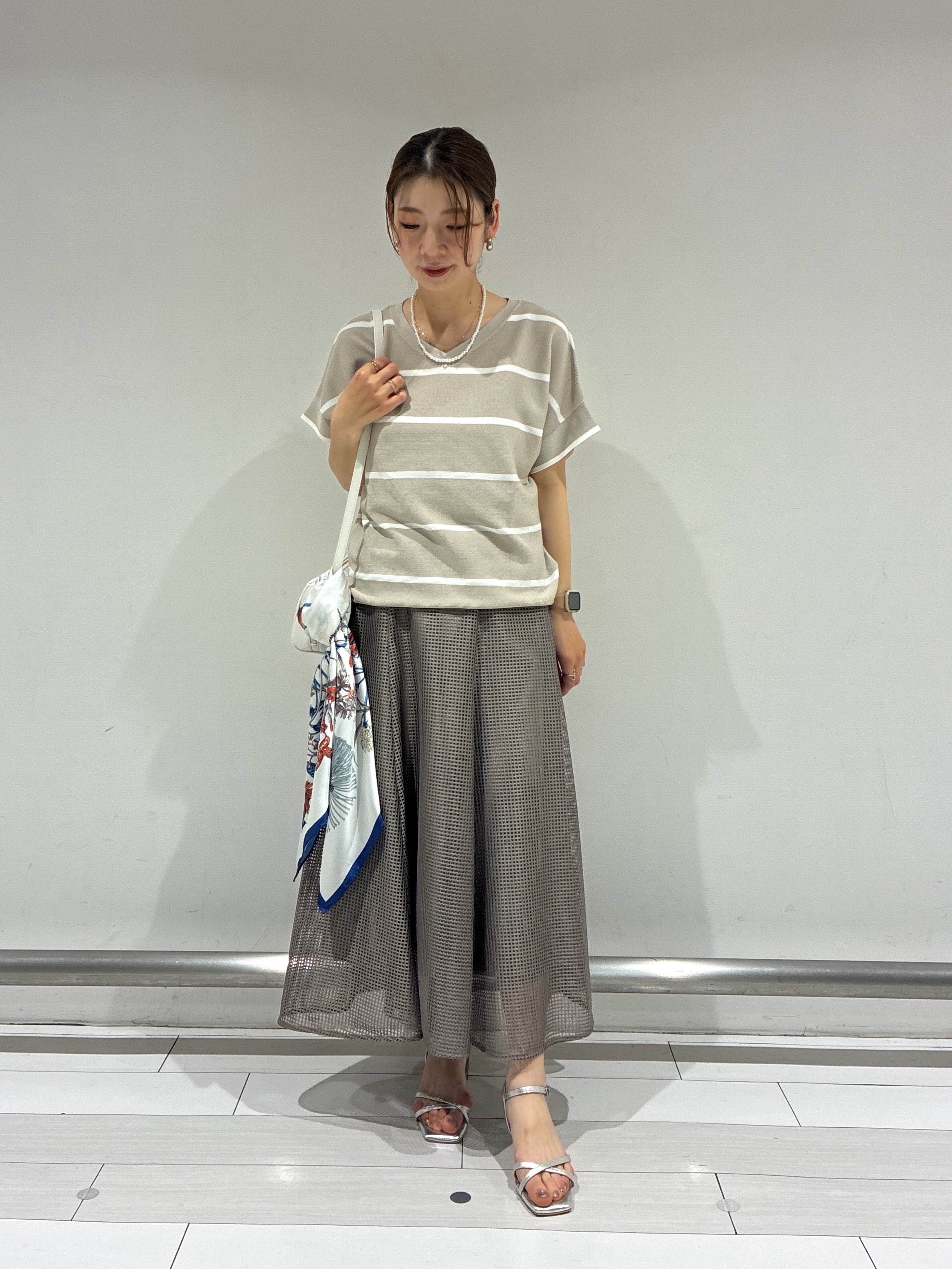 Rinさんの「UNTITLED｜【11色展開/体型カバー】前後2WAYフレンチスリーブニット」を使ったコーディネート