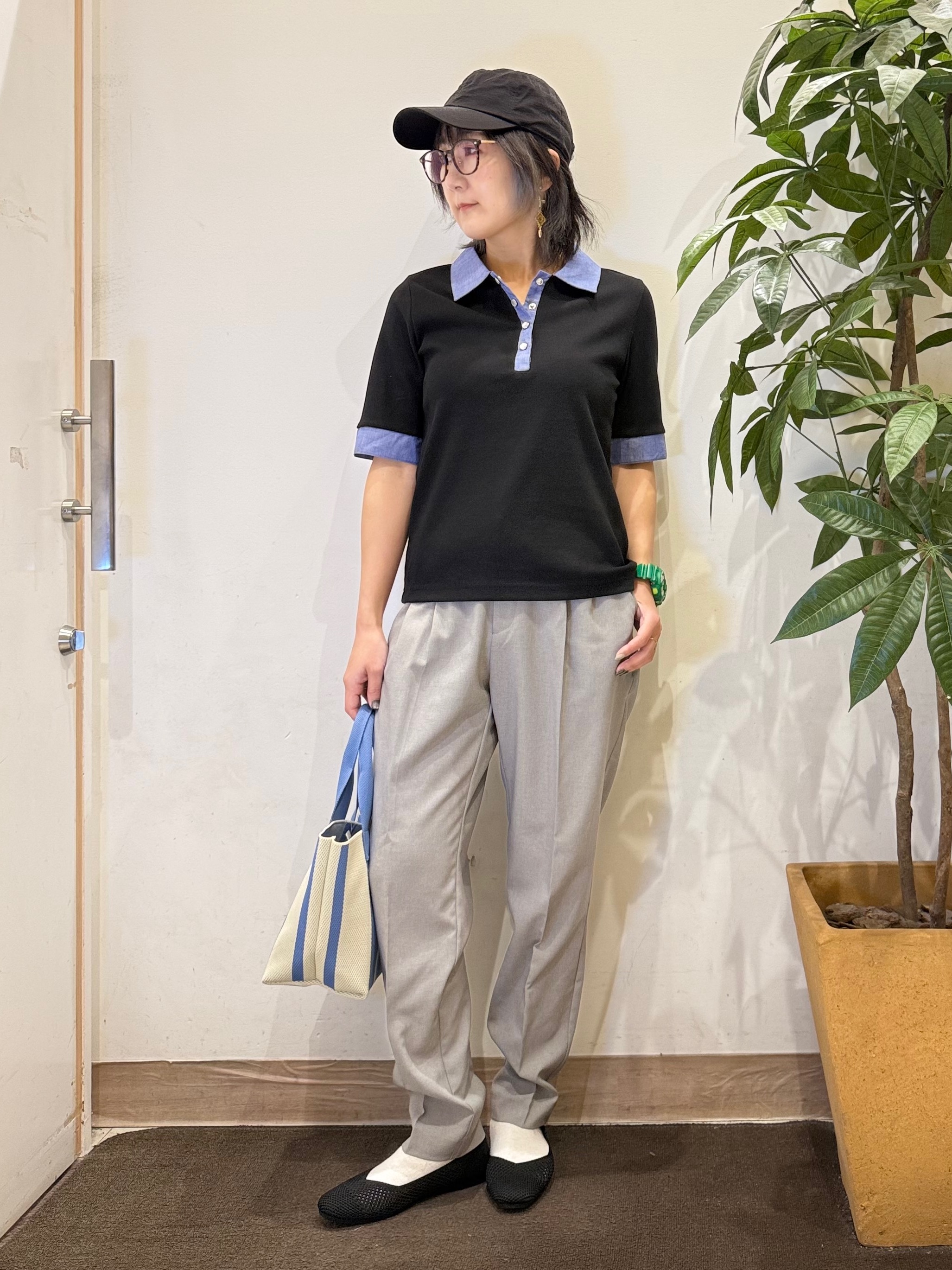misakiさんの「SHOO･LA･RUE｜【洗濯機可/S-LL】シャツレイヤード風 テレコポロトップス」を使ったコーディネート