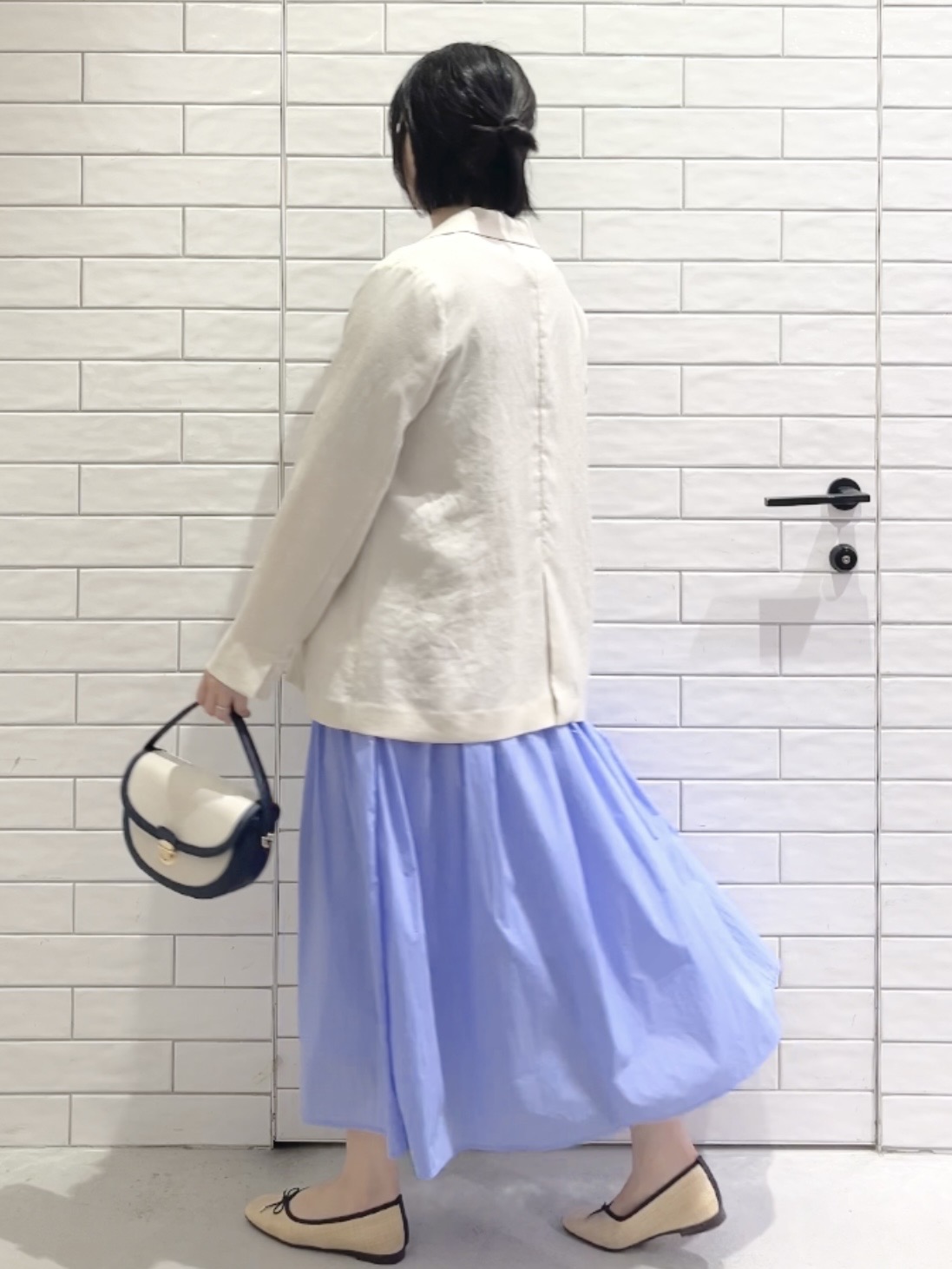 しおりさんの「OPAQUE.CLIP｜【UV／接触冷感】ダブルブレストジャケット《防シワ加工／洗える》」を使ったコーディネート