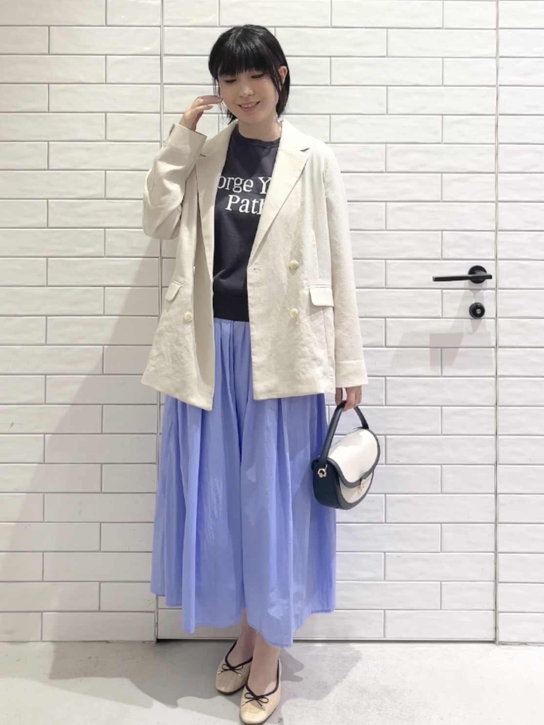 しおりさんの「OPAQUE.CLIP｜【UV／接触冷感】ダブルブレストジャケット《防シワ加工／洗える》」を使ったコーディネート