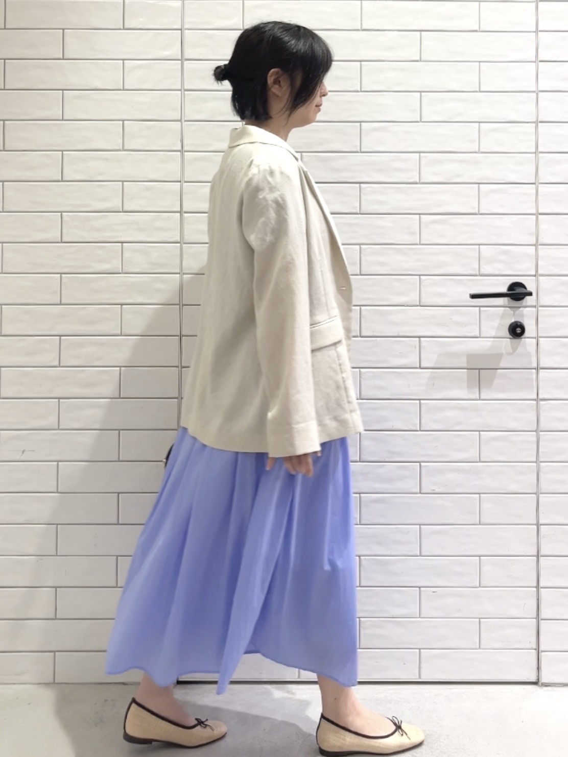 しおりさんの「OPAQUE.CLIP｜【UV／接触冷感】ダブルブレストジャケット《防シワ加工／洗える》」を使ったコーディネート