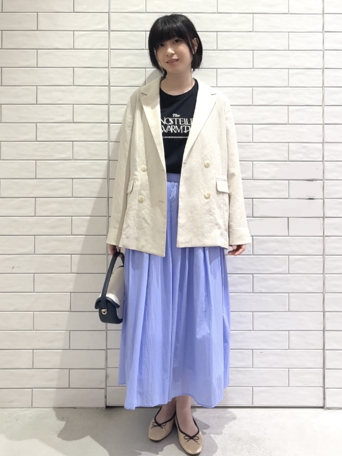 しおりさんの「OPAQUE.CLIP｜ロゴプリント＆刺繍Tシャツ【洗濯機OK】」を使ったコーディネート