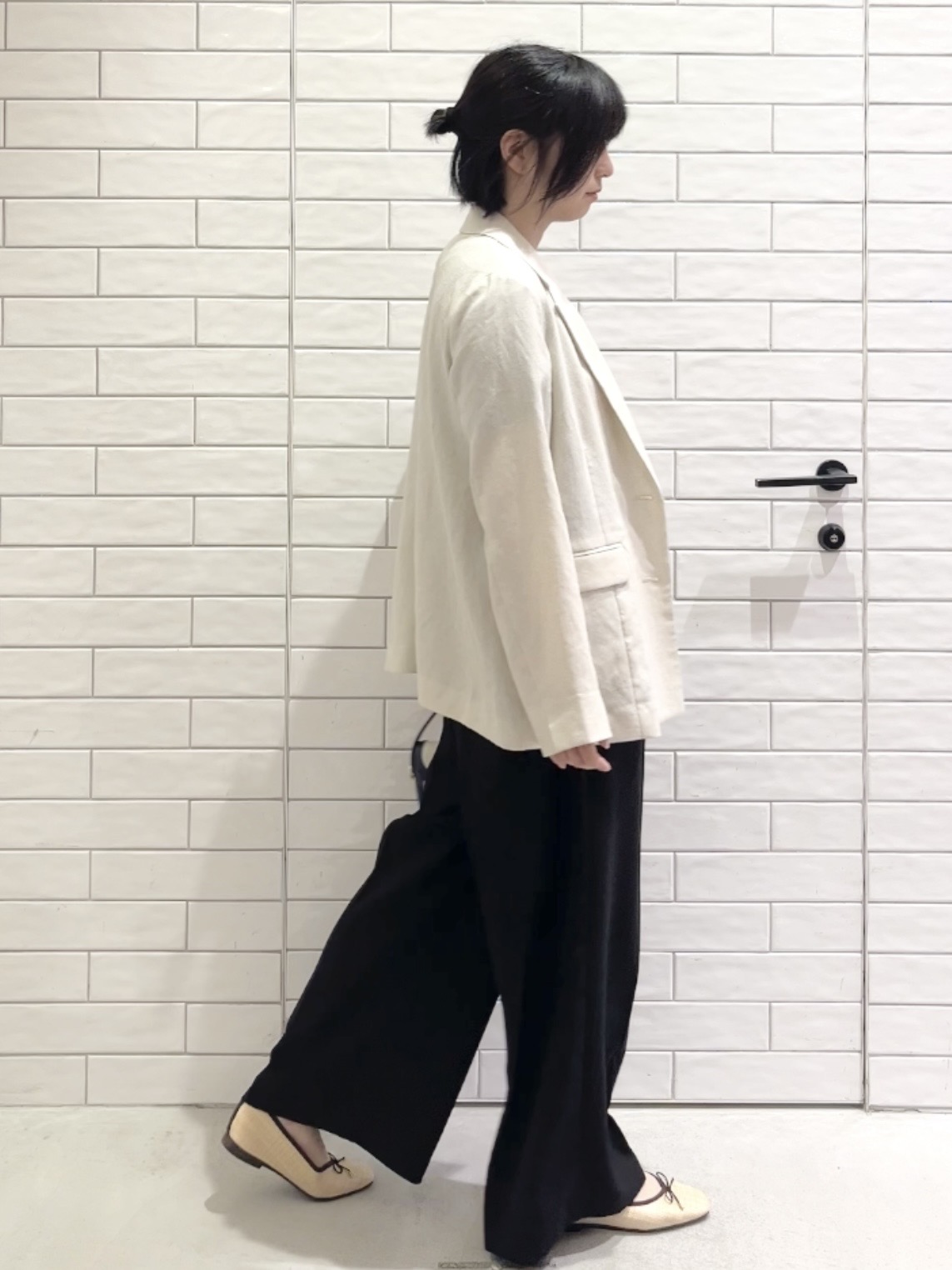 しおりさんの「OPAQUE.CLIP｜【UV／接触冷感】ダブルブレストジャケット《防シワ加工／洗える》」を使ったコーディネート