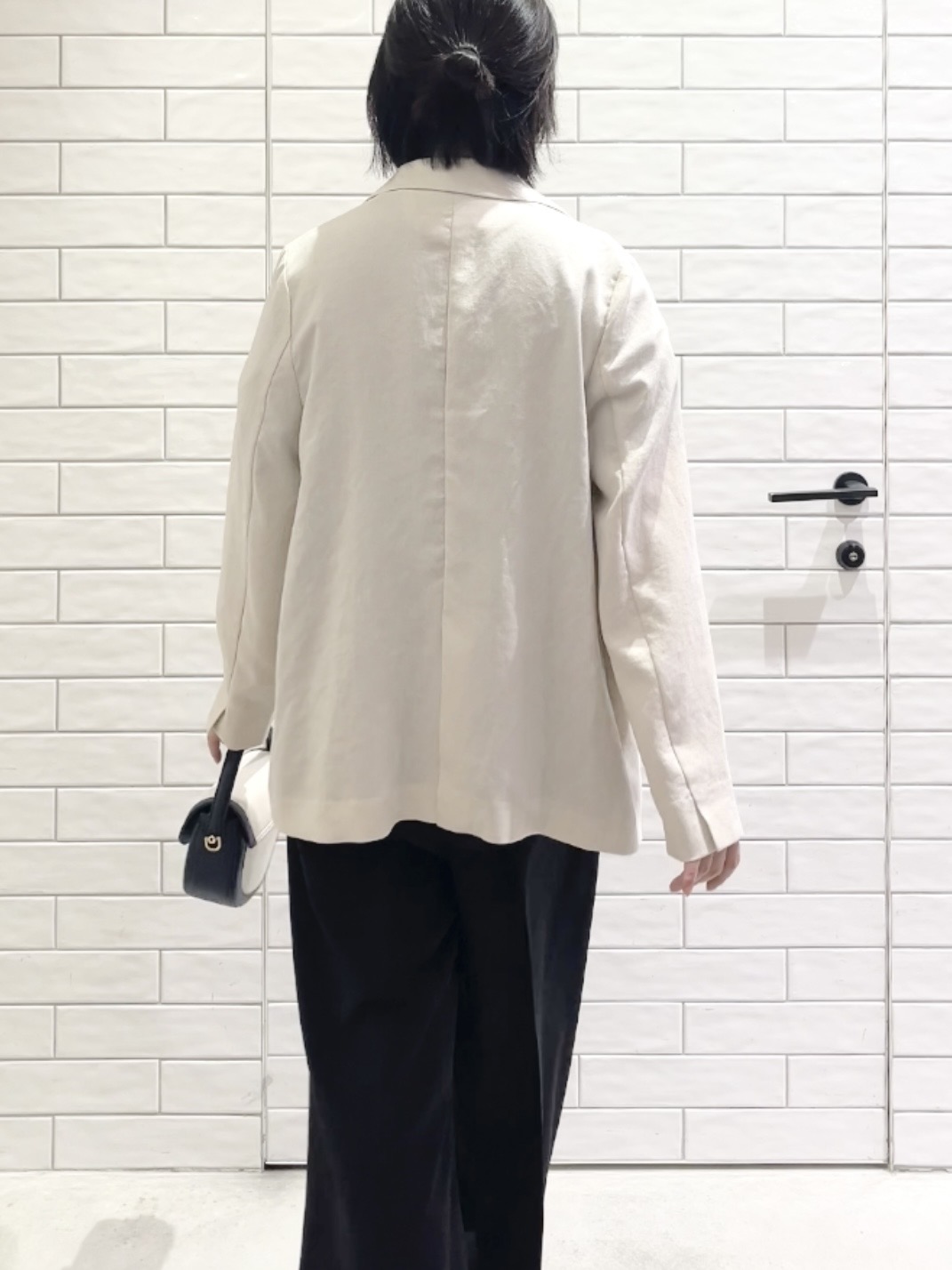 しおりさんの「OPAQUE.CLIP｜【UV／接触冷感】ダブルブレストジャケット《防シワ加工／洗える》」を使ったコーディネート