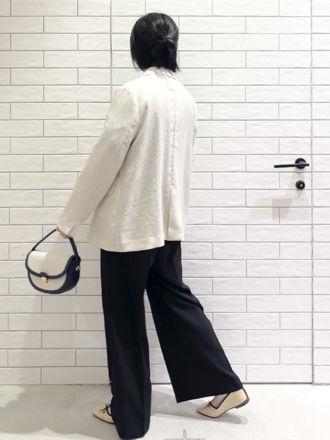しおりさんの「OPAQUE.CLIP｜【UV／接触冷感】ダブルブレストジャケット《防シワ加工／洗える》」を使ったコーディネート
