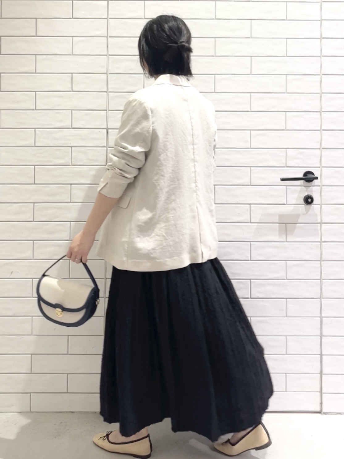 しおりさんの「OPAQUE.CLIP｜【UV／接触冷感】ダブルブレストジャケット《防シワ加工／洗える》」を使ったコーディネート