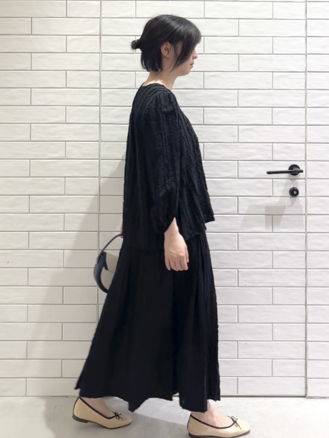しおりさんの「OPAQUE.CLIP｜フリンジジャカードブラウス【洗濯機OK】」を使ったコーディネート