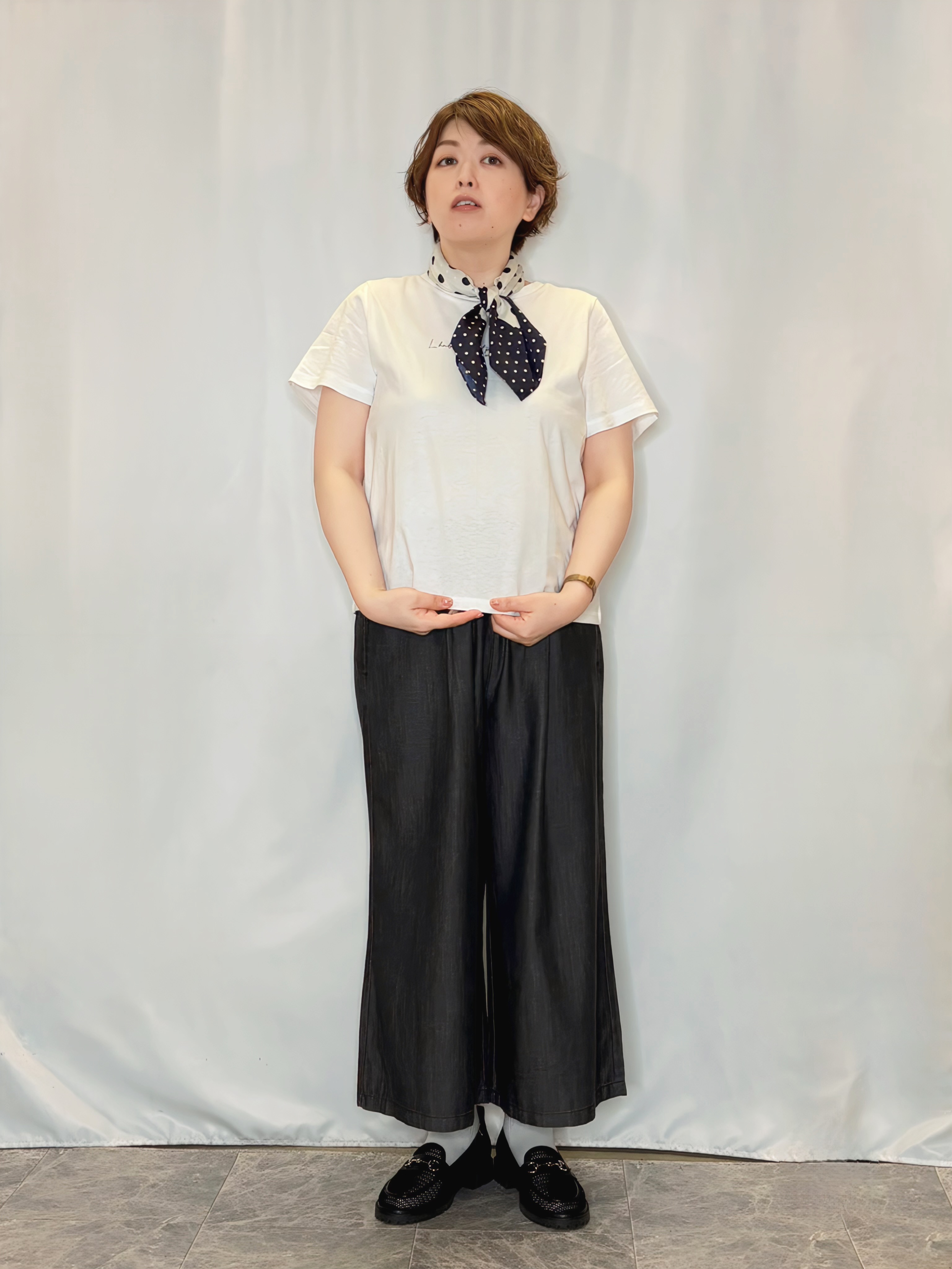 たみさんの「SHOO･LA･RUE｜【S-LL】サッと羽織れてきれい見え　フラップポケット ノーカラーブルゾン」を使ったコーディネート