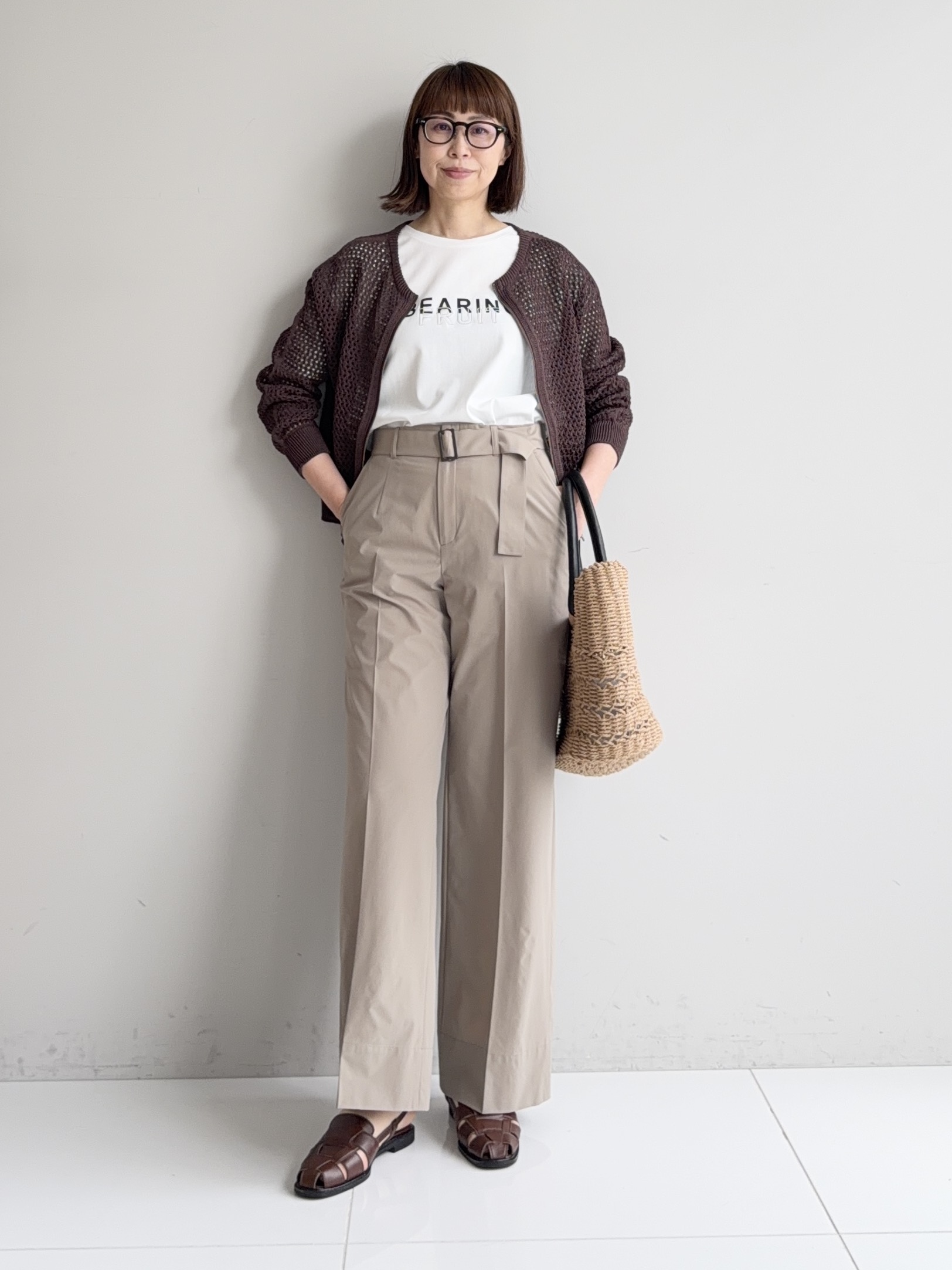 murayamaさんの「INDIVI｜【撥水／UVケア／SETUP可能】軽量ベルト付ワイドストレートパンツ」を使ったコーディネート