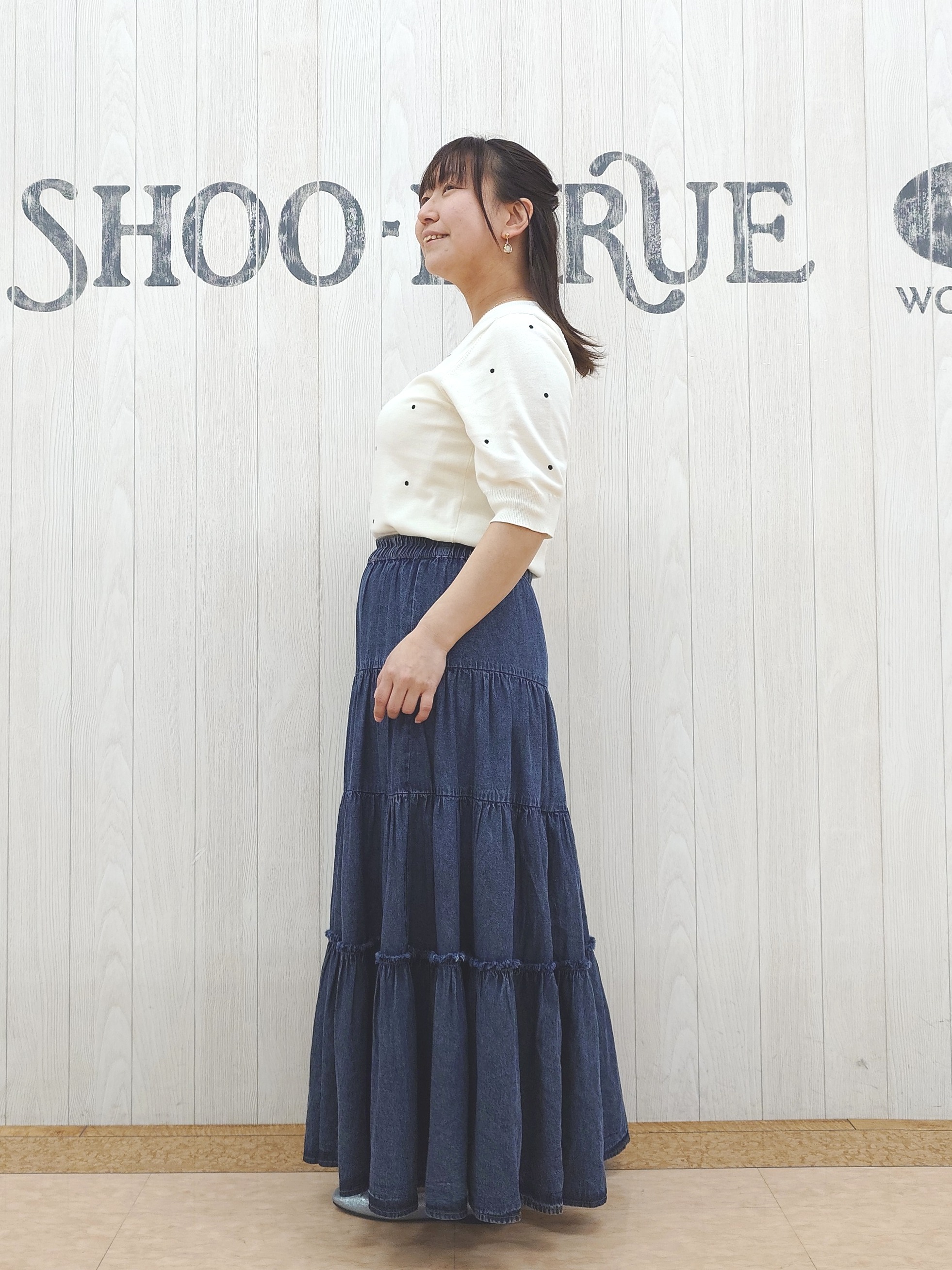 とろろさんの「SHOO･LA･RUE｜【S-LL/二の腕カバー】品よく隠せる ドット刺繍5分袖ニット」を使ったコーディネート