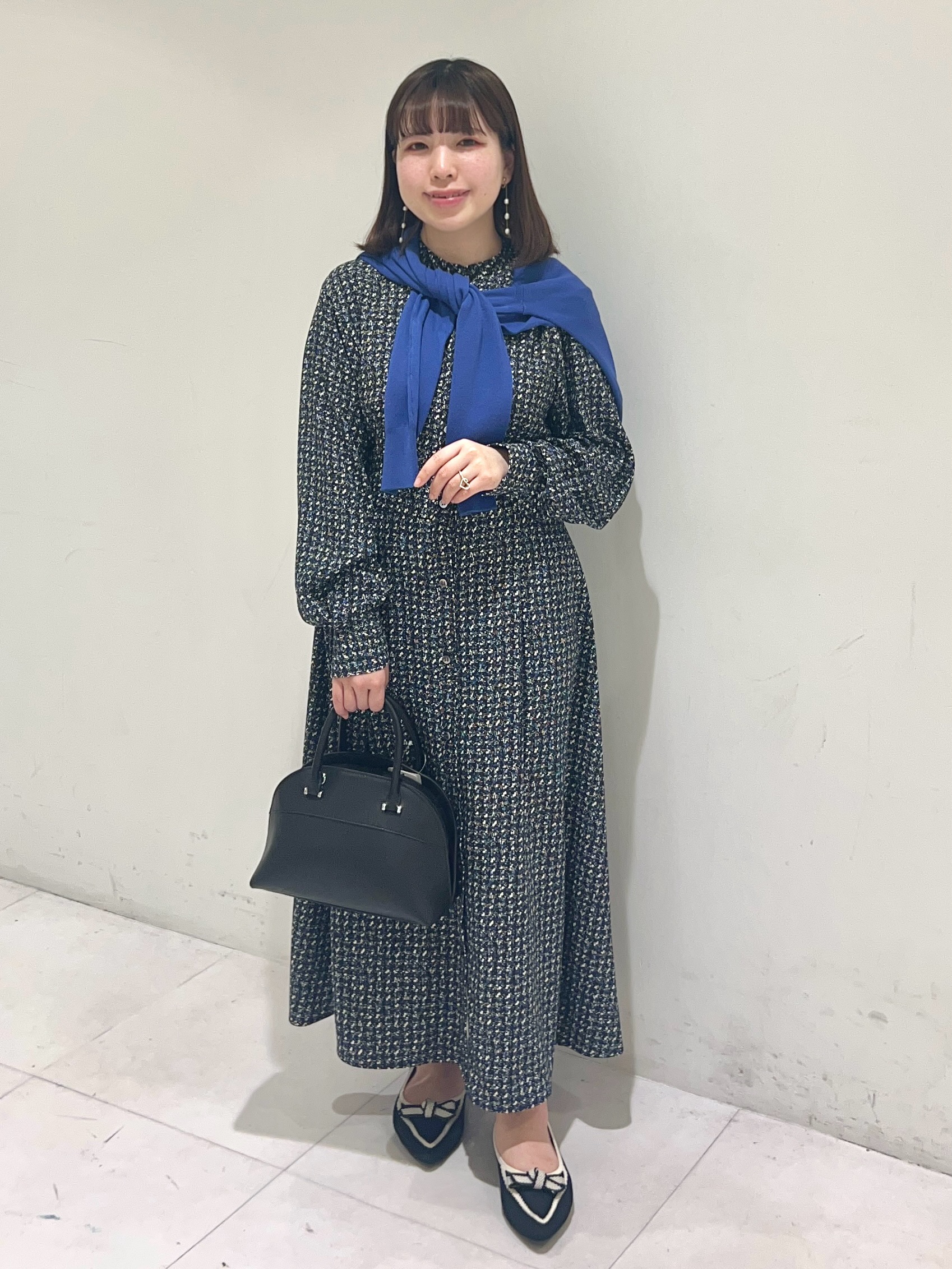 Mitsukiさんの「UNTITLED｜【洗える/きれいめ】クラシカルツイードワンピース」を使ったコーディネート