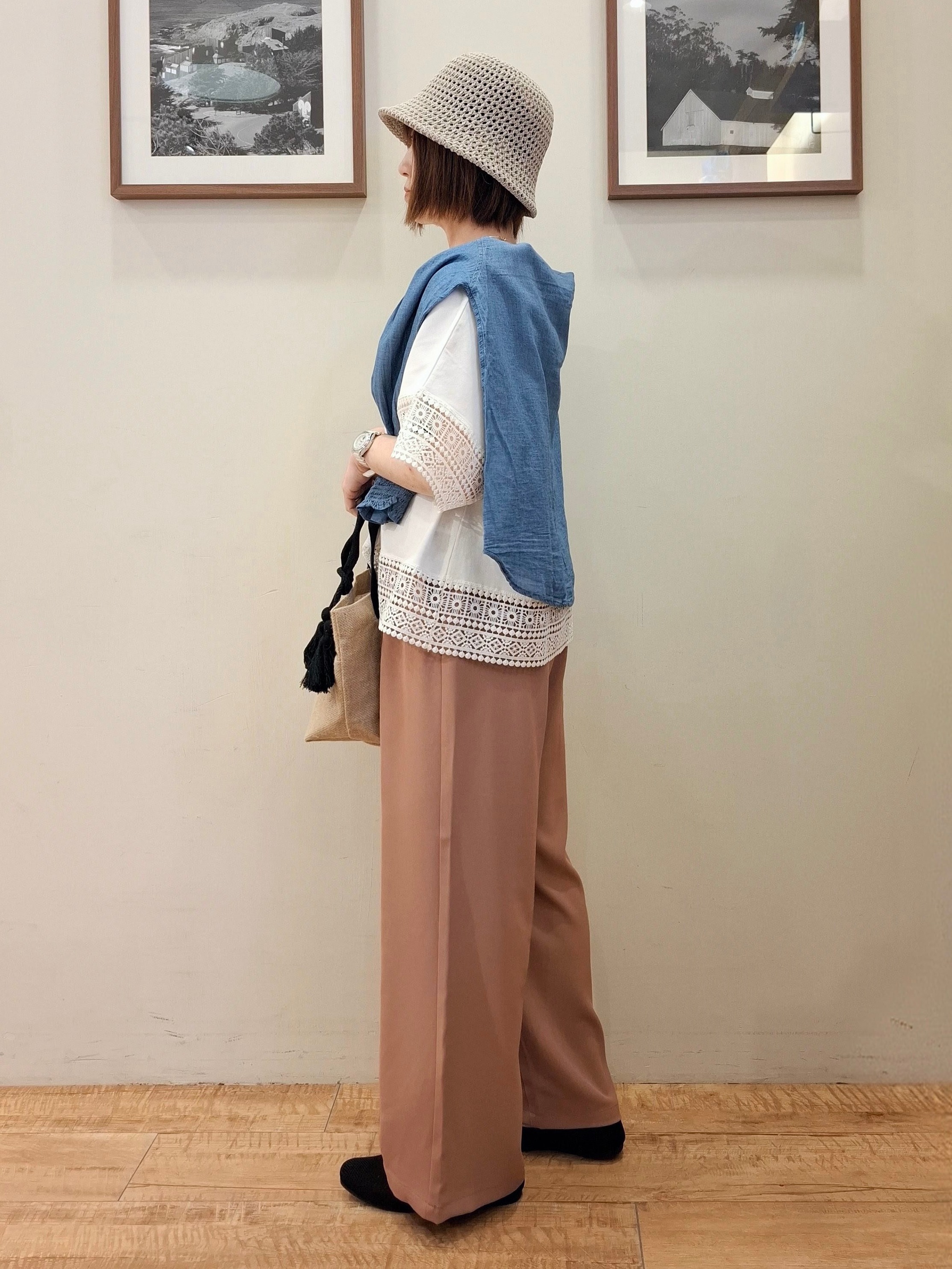 まあるさんの「SHOO･LA･RUE｜【洗濯機可/ひんやり/体型カバー/S-LL】レース使いがポイント デザインTシャツ」を使ったコーディネート