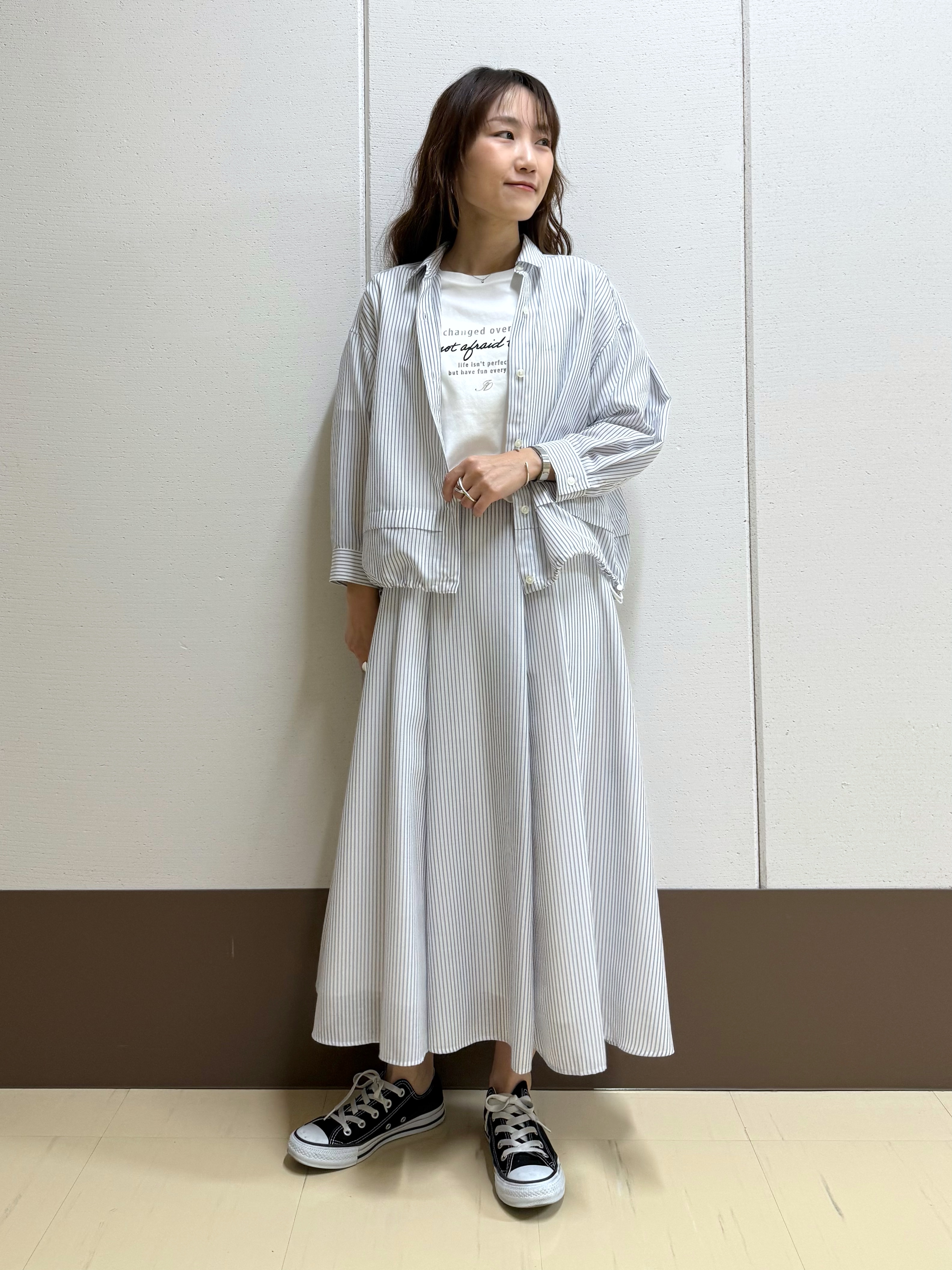 mamiさんの「INDIVI｜【UVケア／選べるグラフィック】スムースジャージTシャツ」を使ったコーディネート