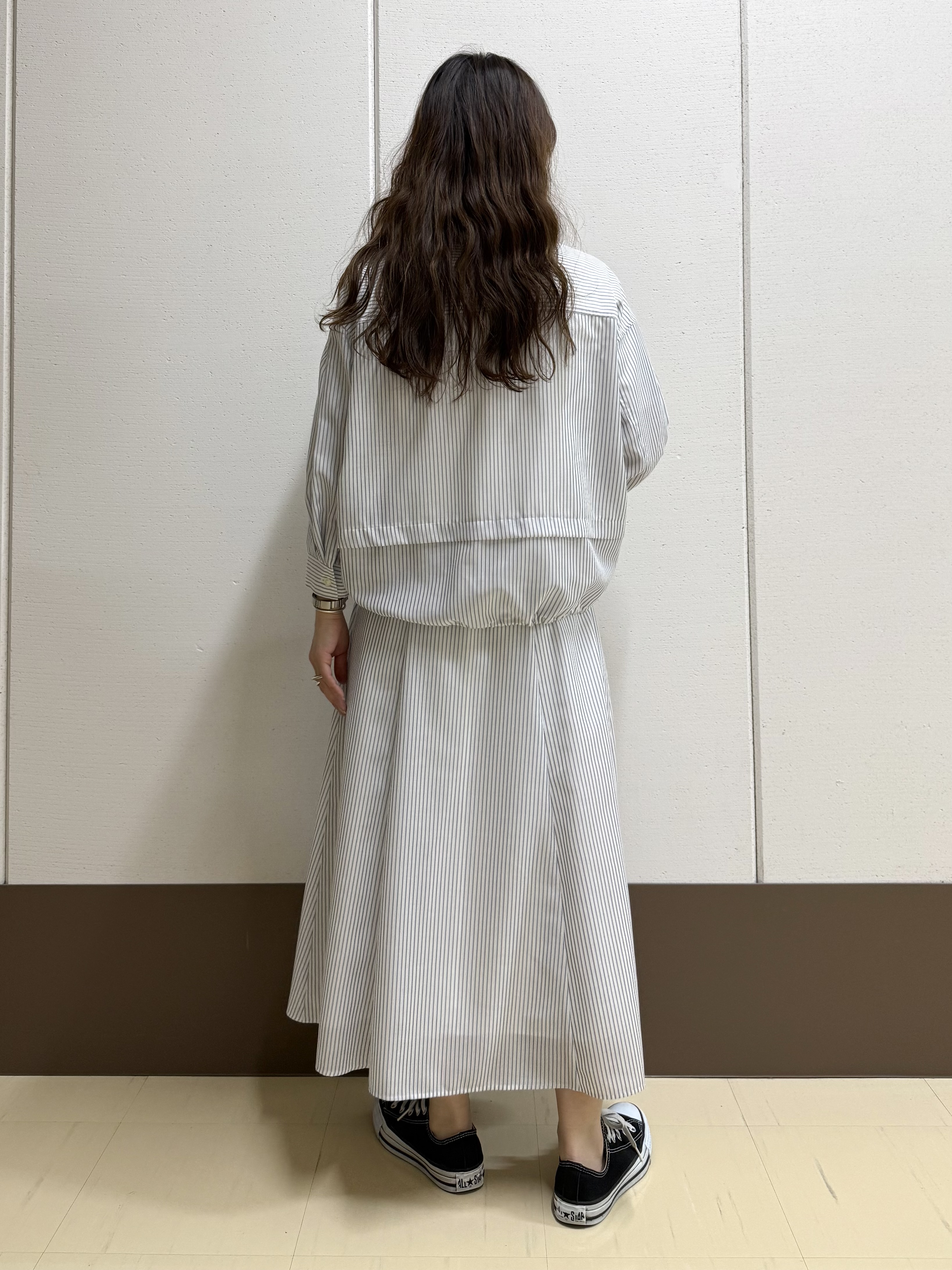 mamiさんの「INDIVI｜【UVケア／選べるグラフィック】スムースジャージTシャツ」を使ったコーディネート