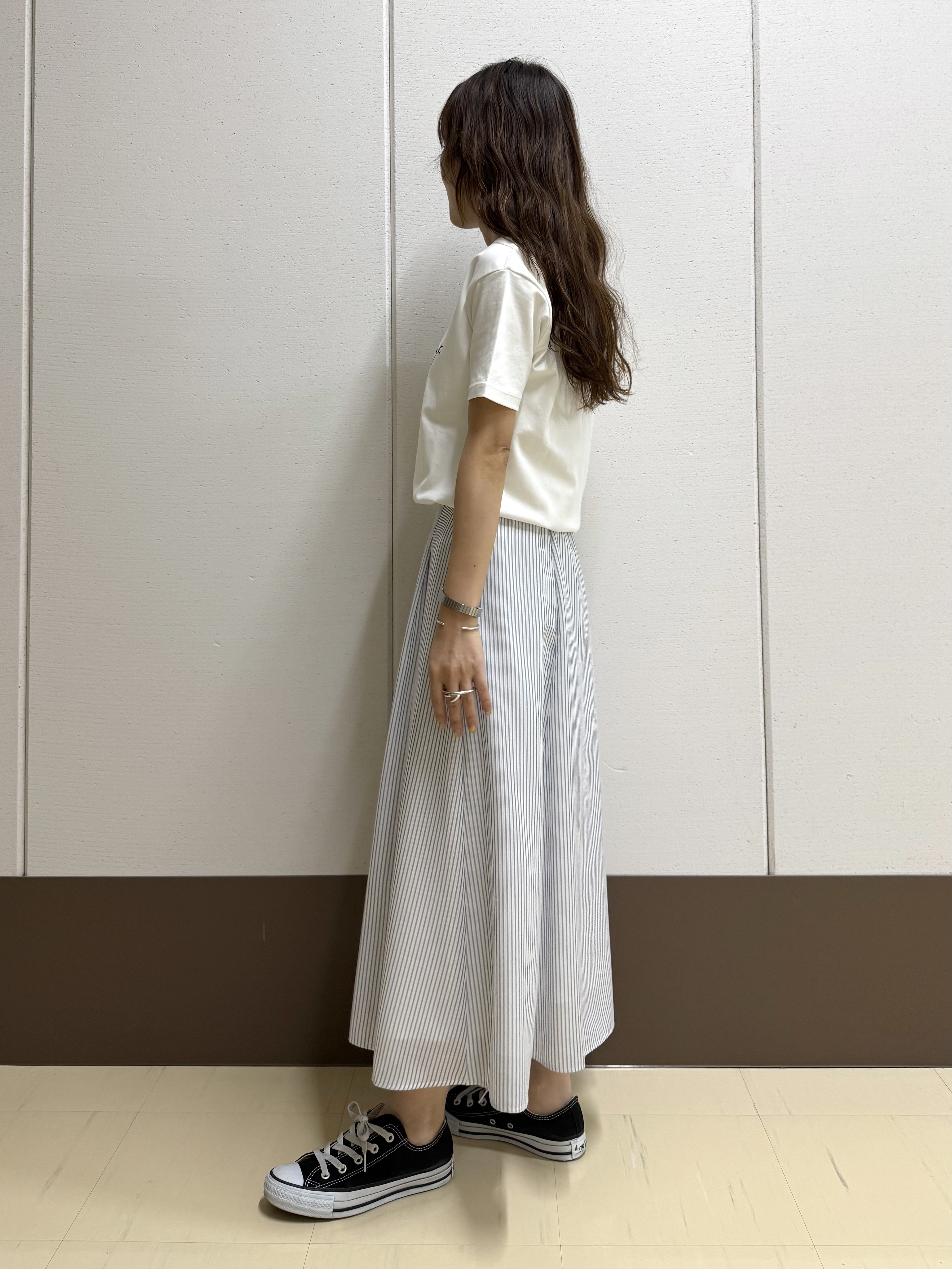 mamiさんの「INDIVI｜【UVケア／選べるグラフィック】スムースジャージTシャツ」を使ったコーディネート
