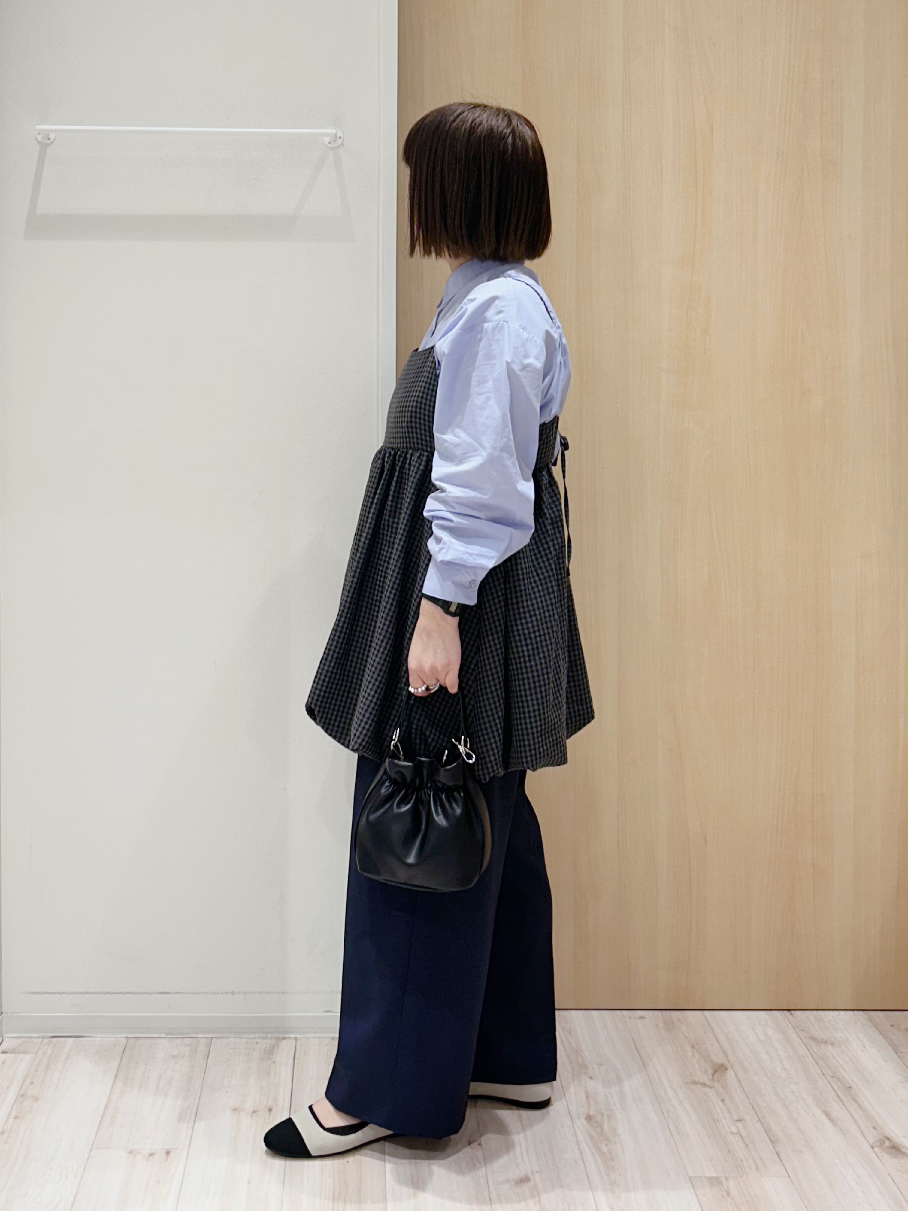 maaaさんの「SHOO･LA･RUE｜【洗濯機可/体型カバー/S-LL】後ろ姿も抜かりない ギンガムチェック柄バルーンキャミチュニック」を使ったコーディネート